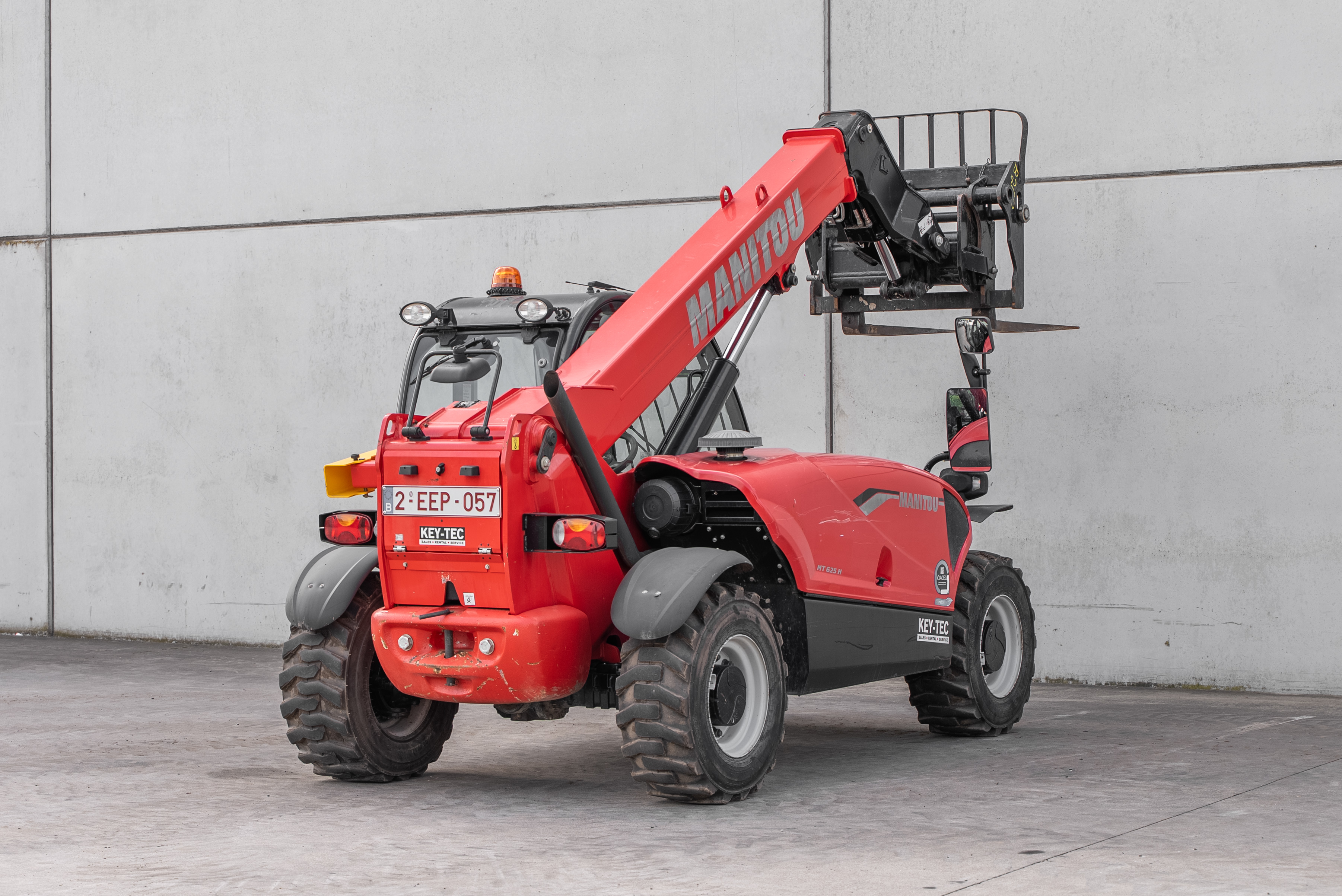 Manitou - Verreikers - MT 625 H COMFORT 75K ST5 S1 - Rechts achter