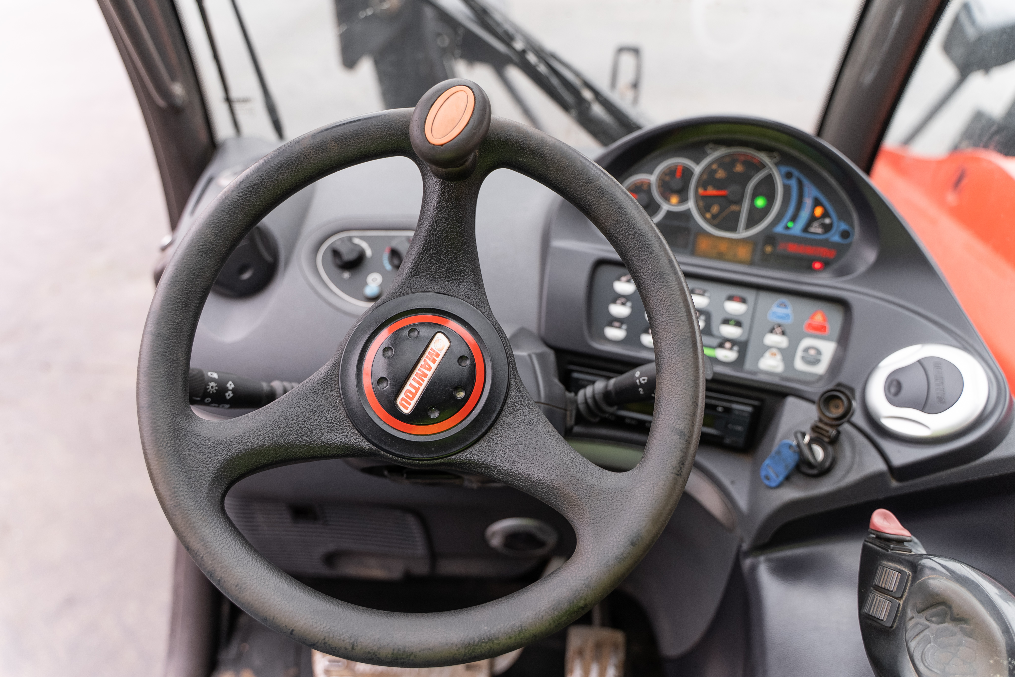 MT 1440 EASY 75D ST3B S1 - Interior front