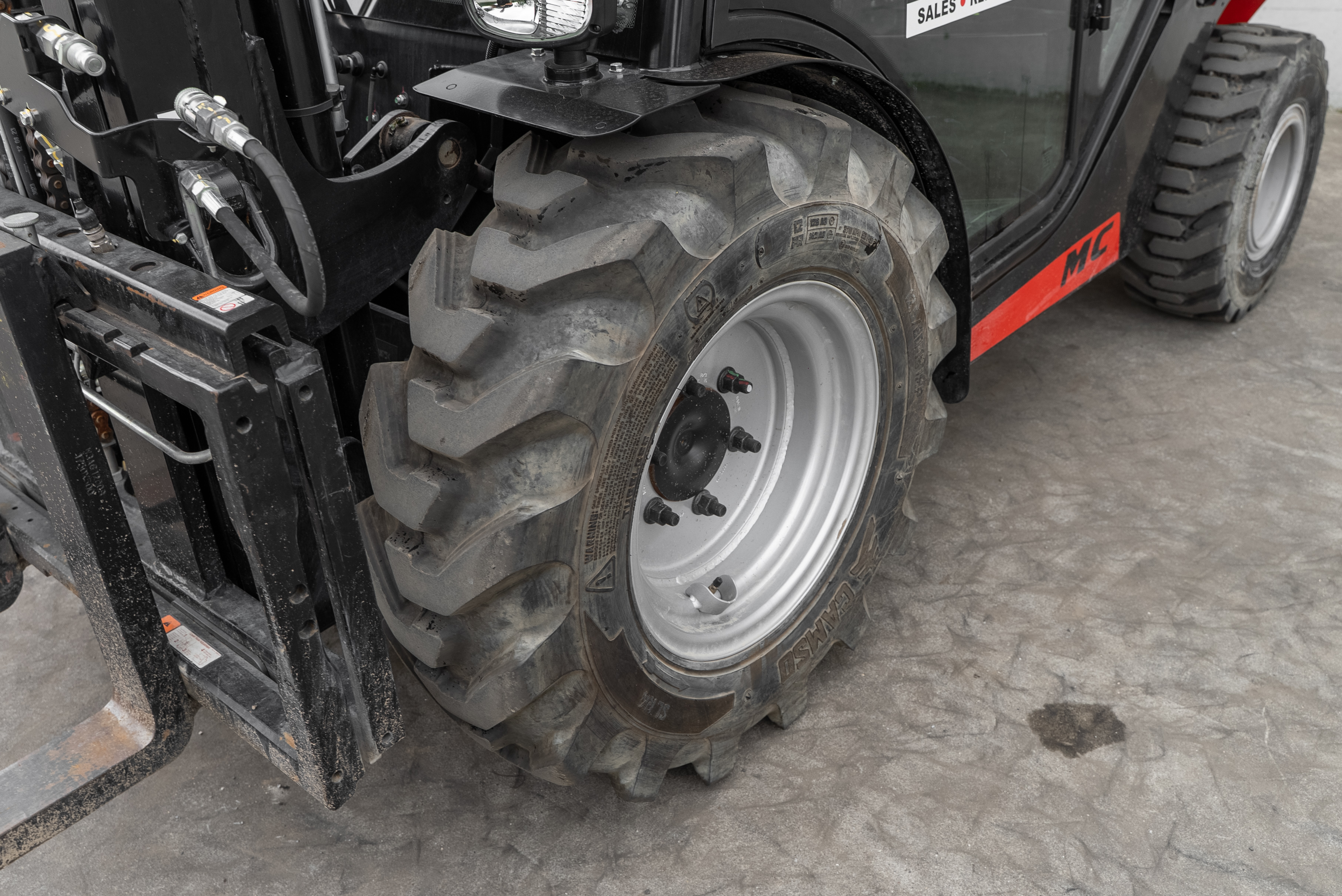 Manitou - Forklifts - MC 30-4 D K ST5 S1 - Chassis / Wheel