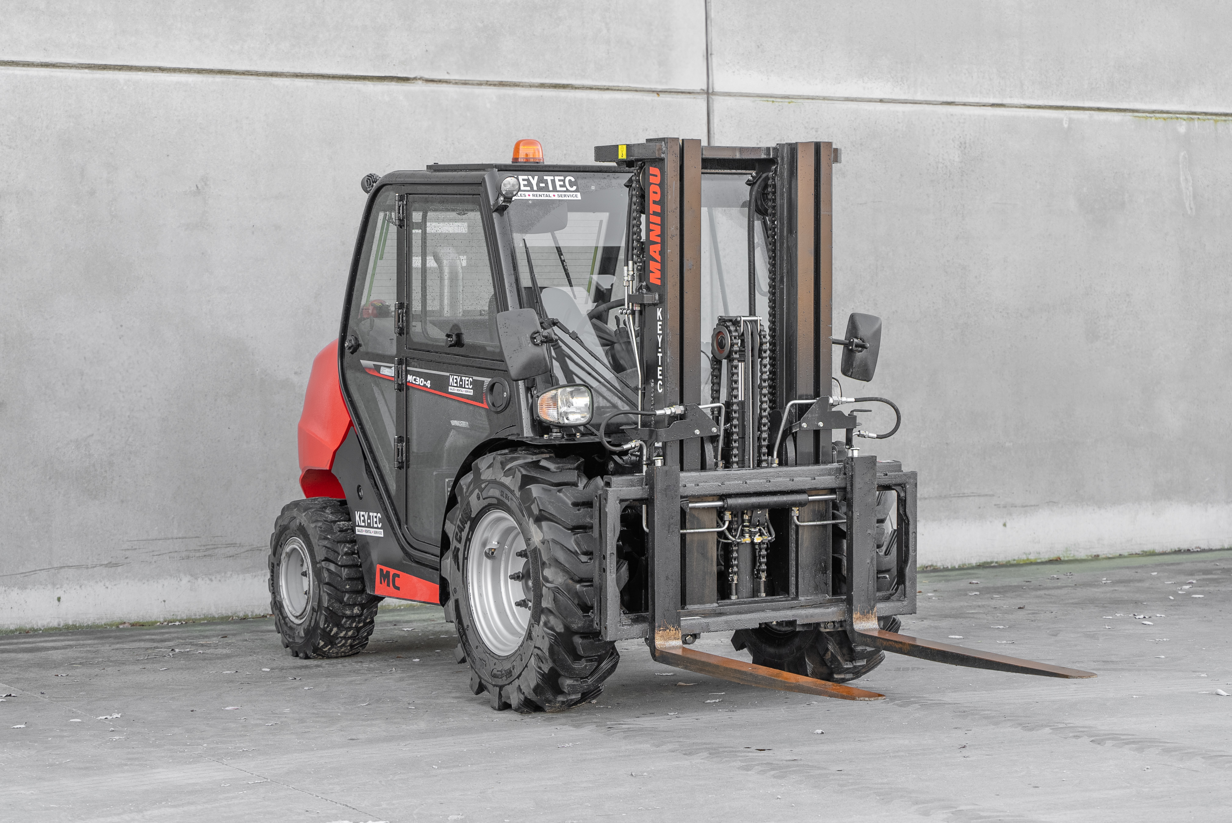MC 30-4 D K ST5 S1 - Front right