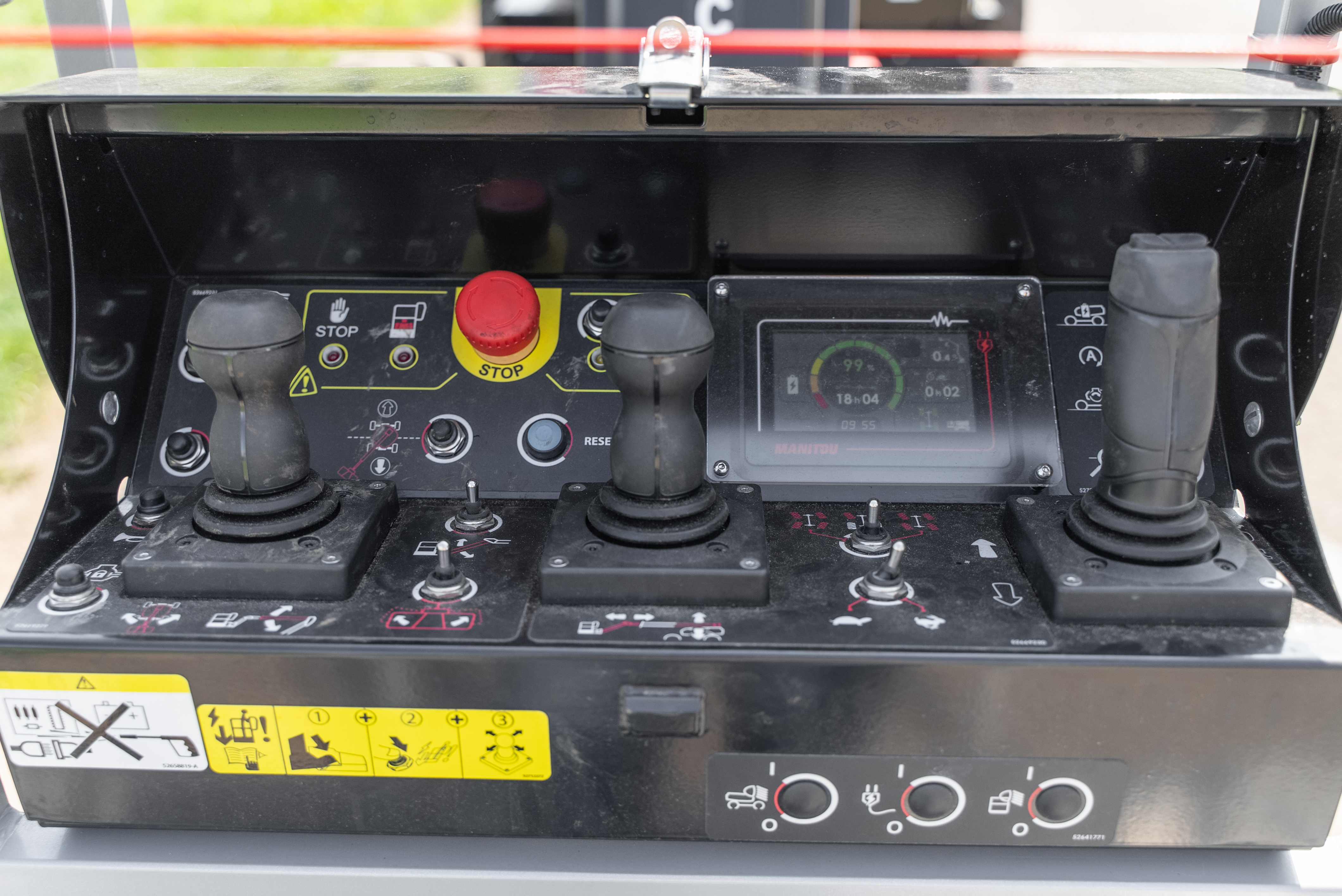 ATJ+ 160 E S1 - Interior front