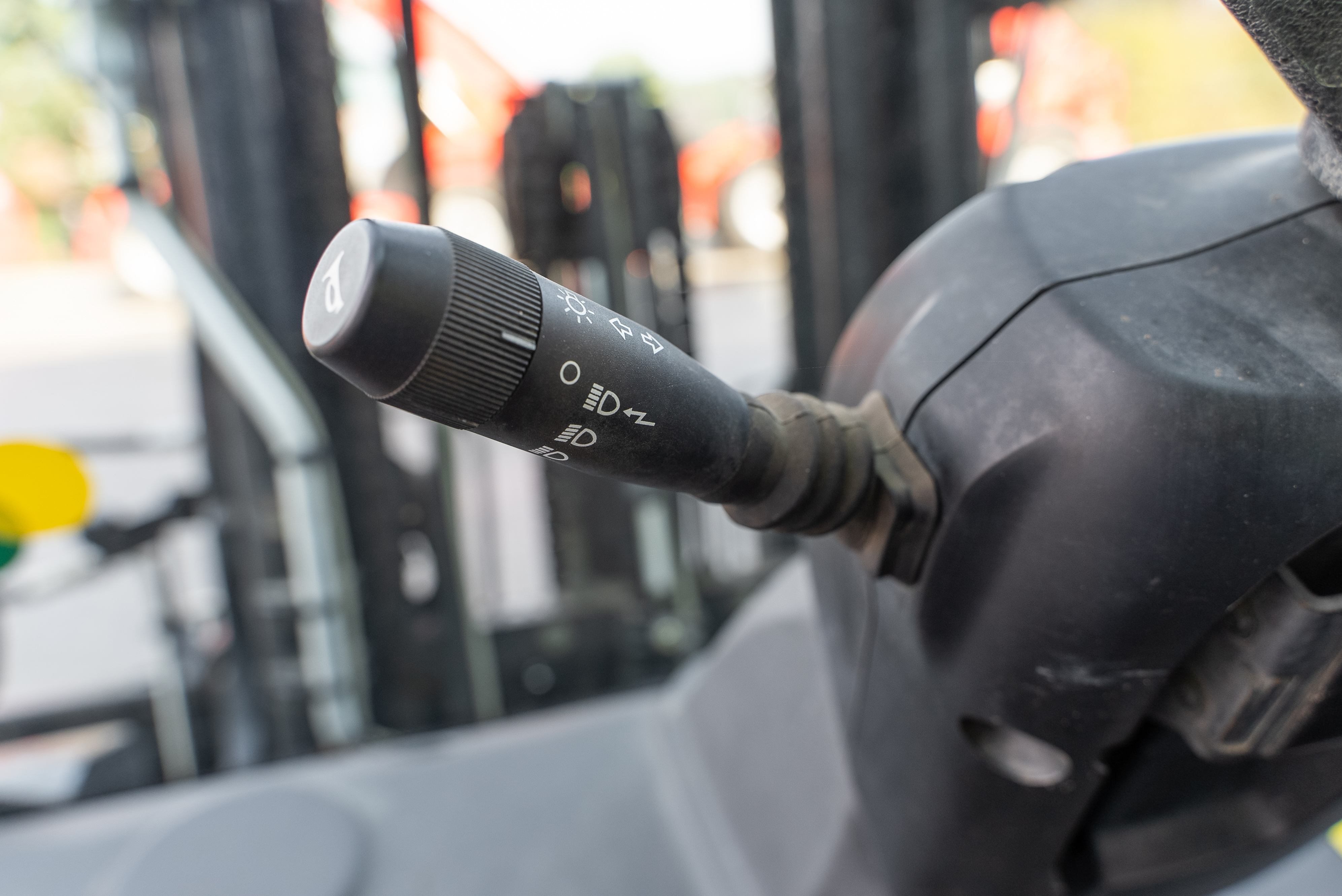 Manitou - Forklifts - MC 30-4 D K ST5 S1 - Product image