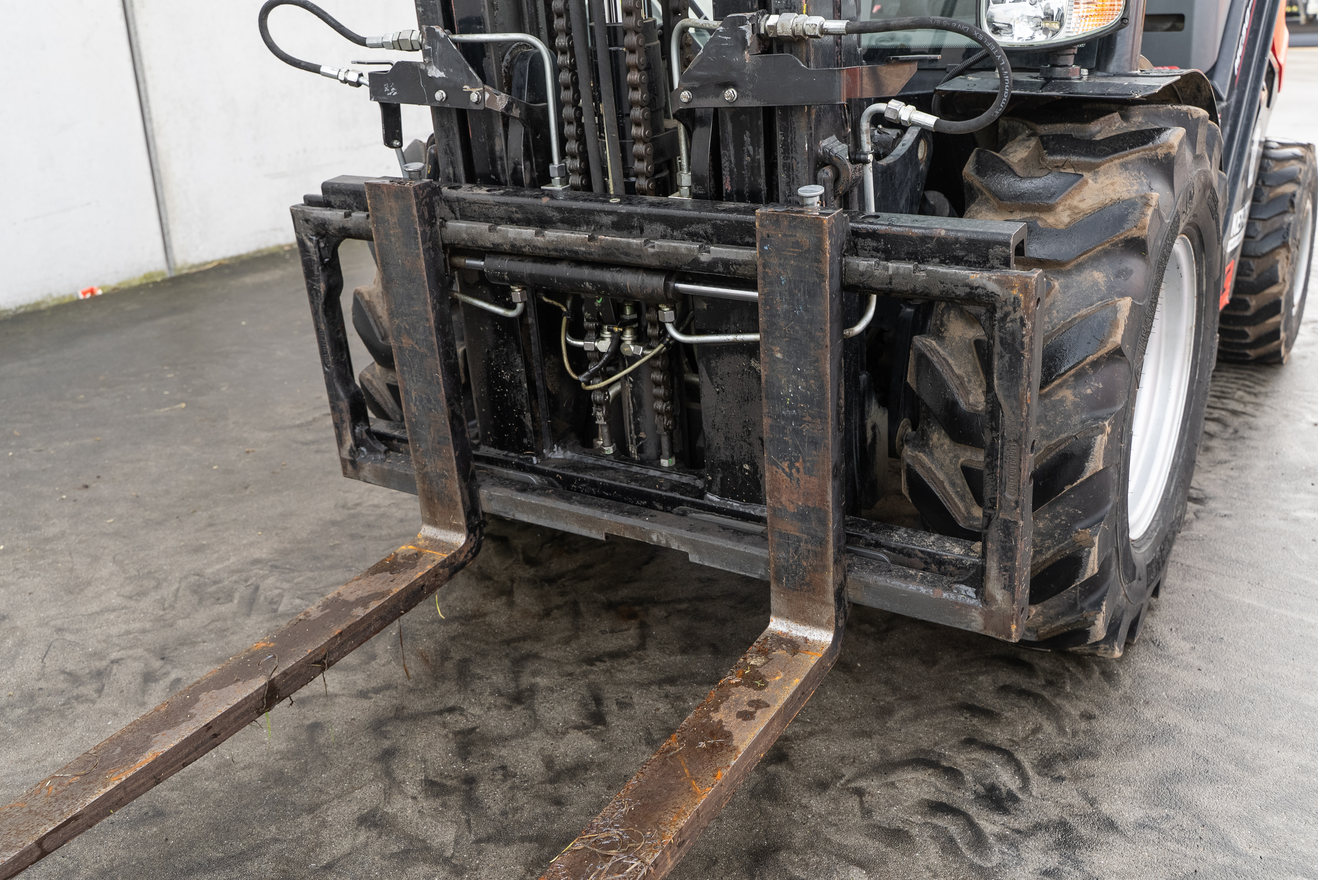 Manitou - Forklifts - MC 30-4 D K ST5 S1 - Product image