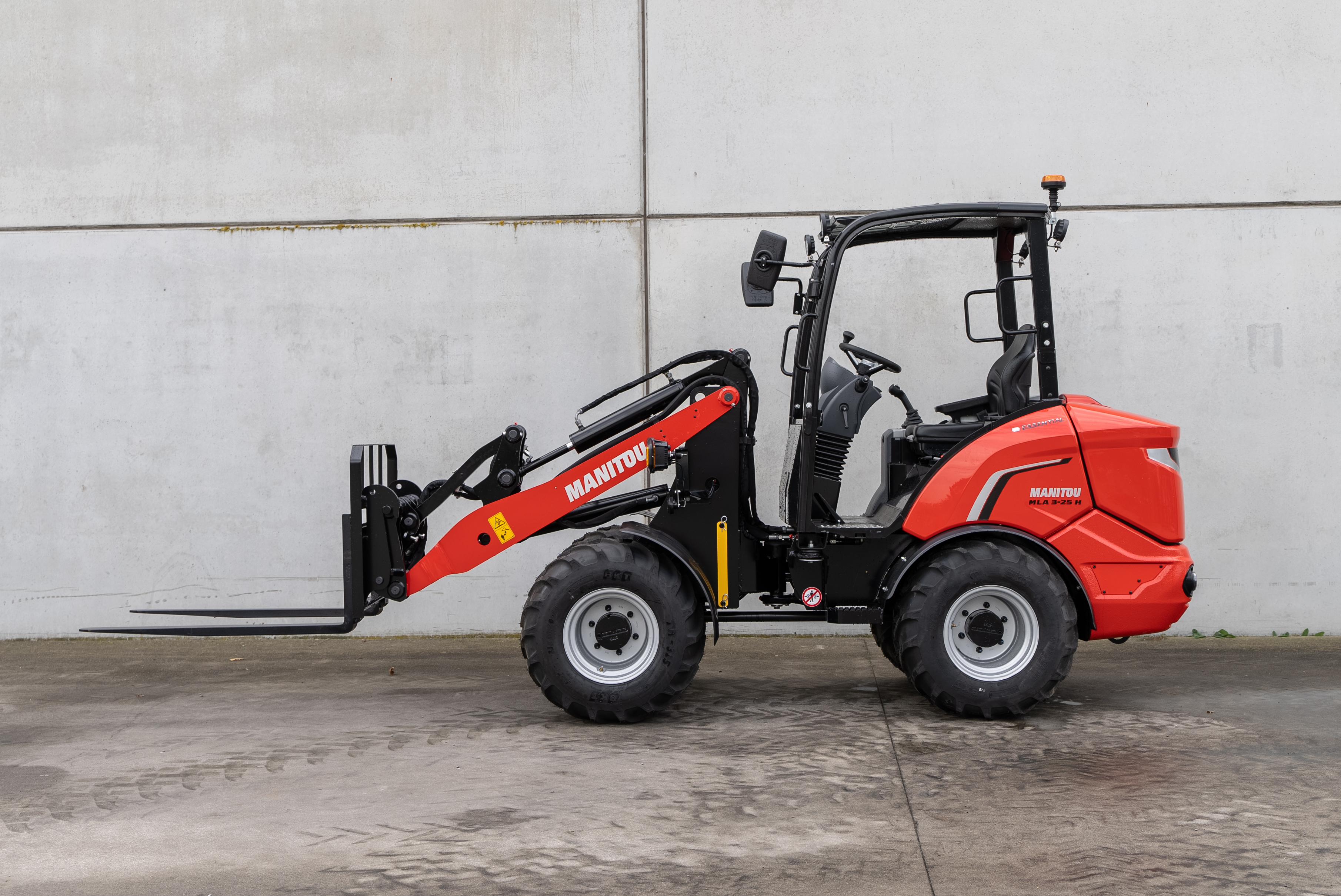 Manitou - Wheelloaders - MLA 3-25 H P ST5 S1 - Side