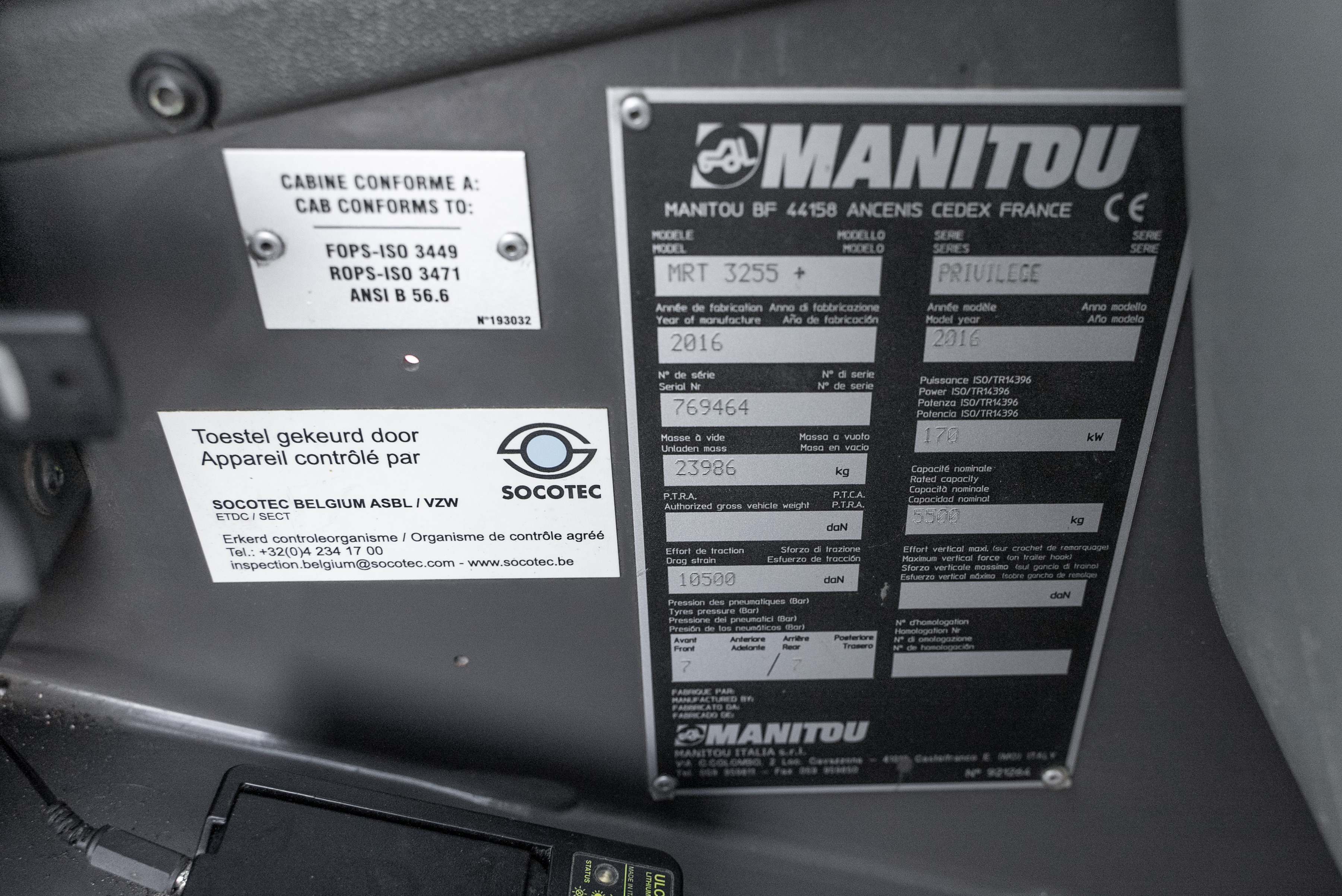 MRT 3255 PRIV+ ST4 - Identification plate