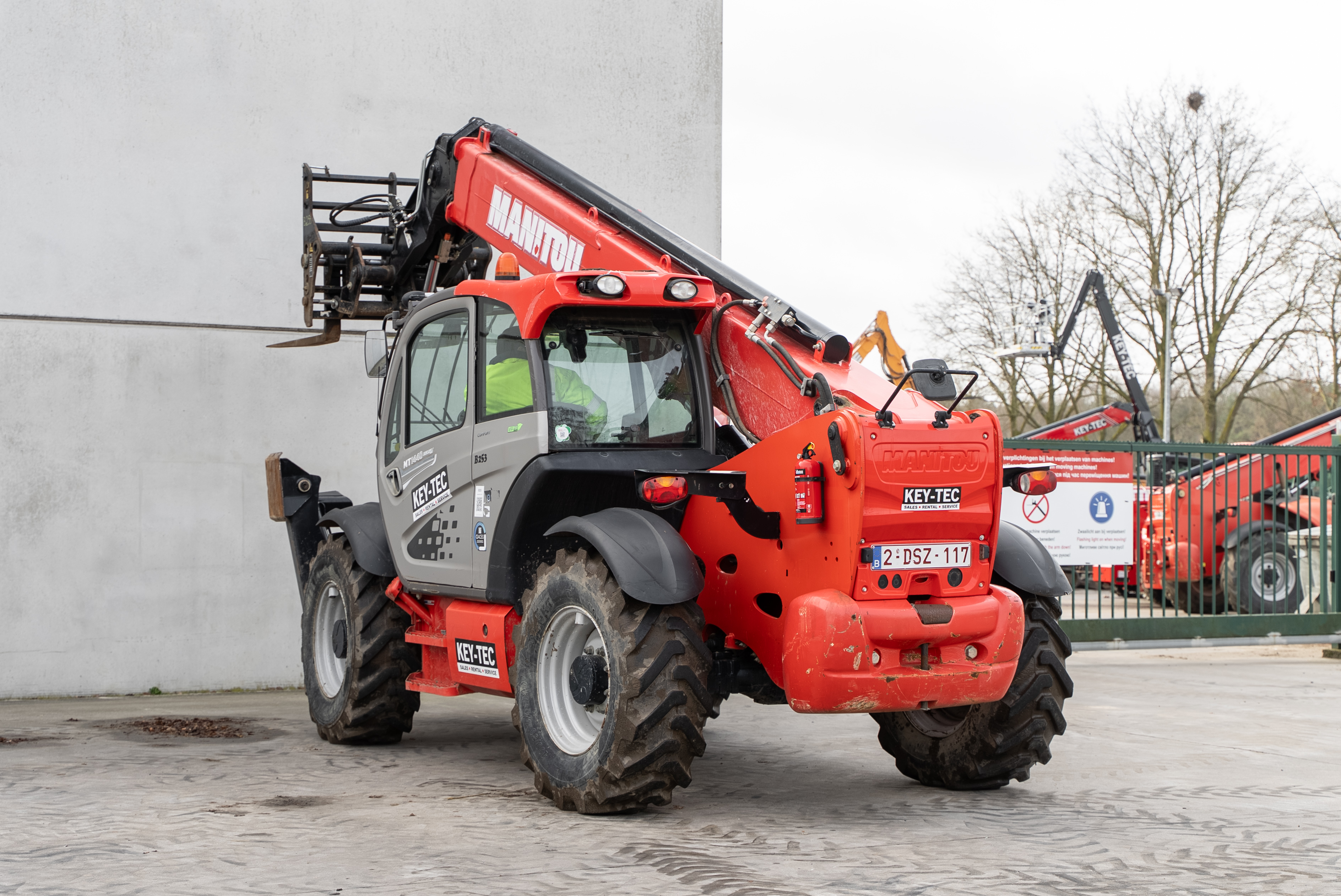 Manitou - Verreikers - MT 1440 EASY 75D ST3B S1 - Links achter