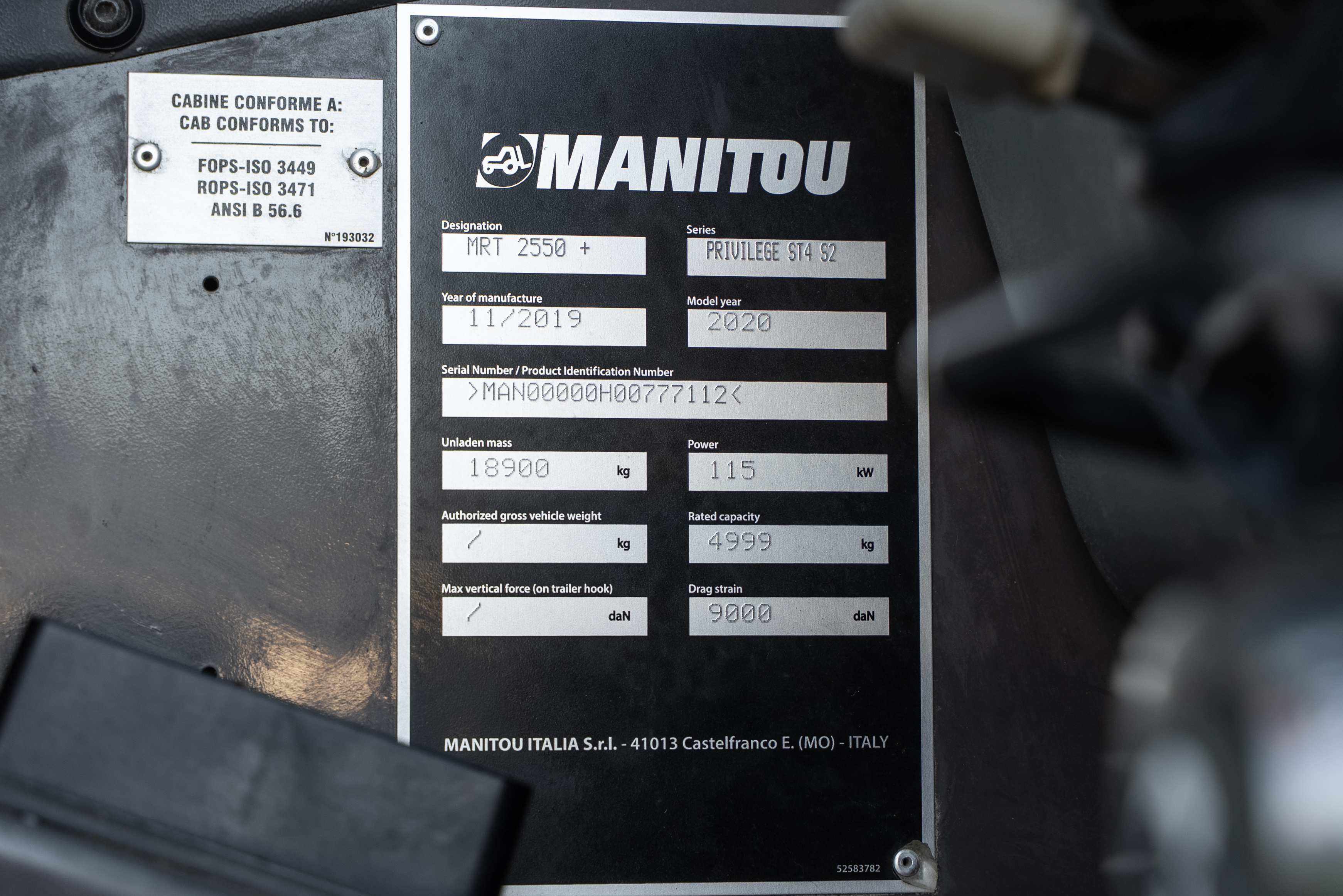 MRT 2550 PRIV+ ST4 S2 - Identification plate