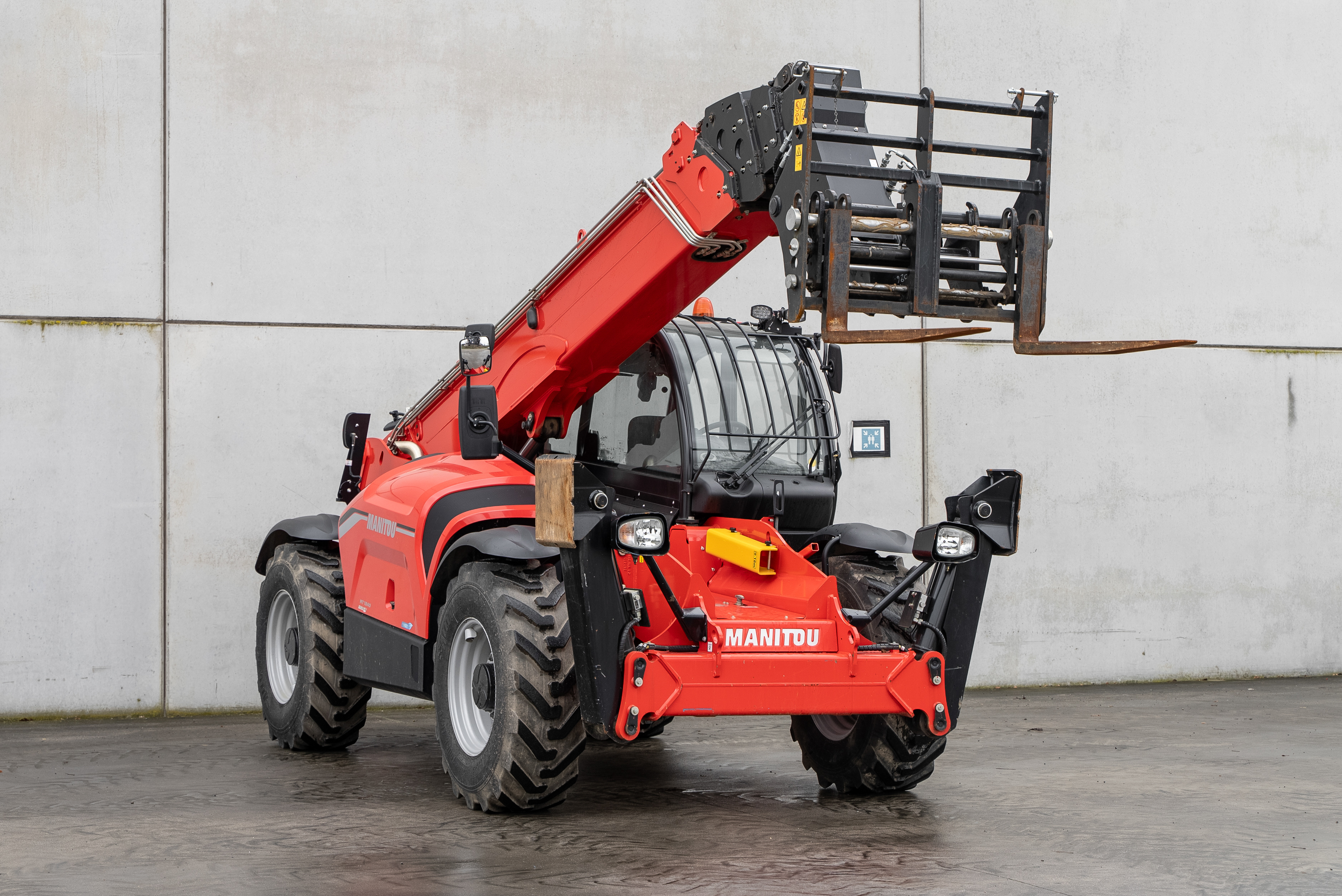 Manitou - Telehandlers - MT 1840 EASY 75D ST5 S1 - frontright