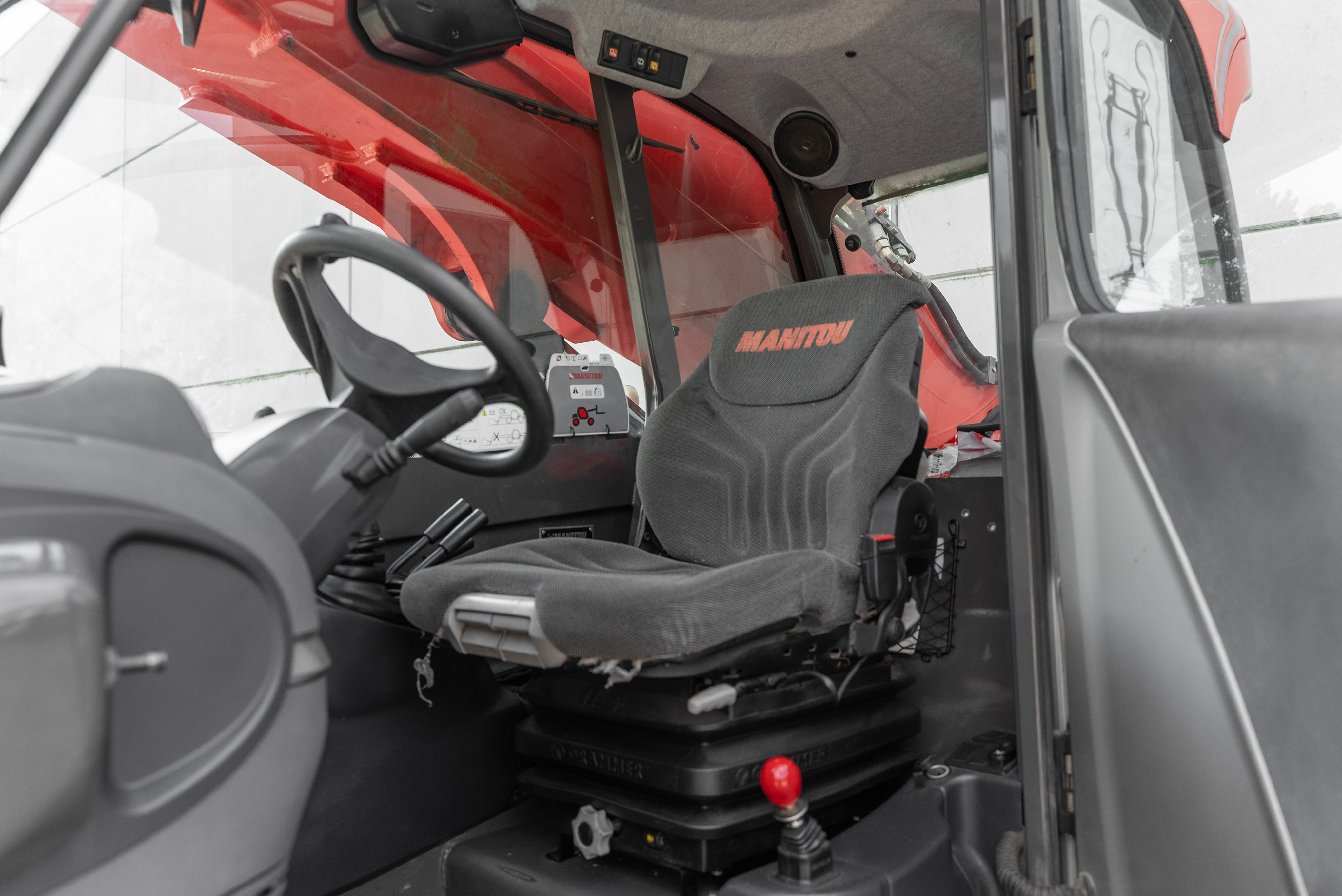 MT 1440 EASY 75D ST3B S1 - Interior back