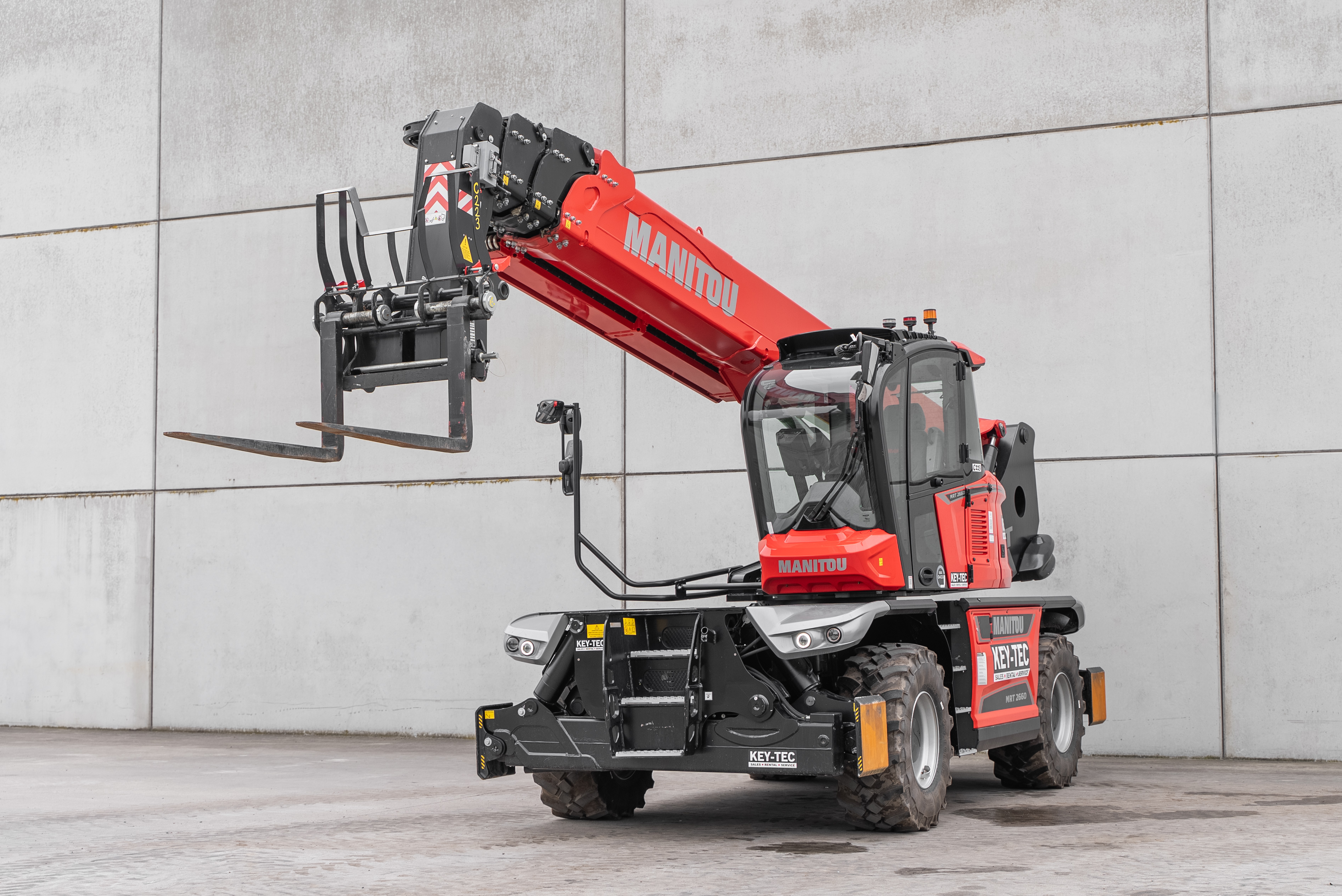 Manitou - Telehandlers - MRT 2660 360 160Y ST5 S1 - Front left