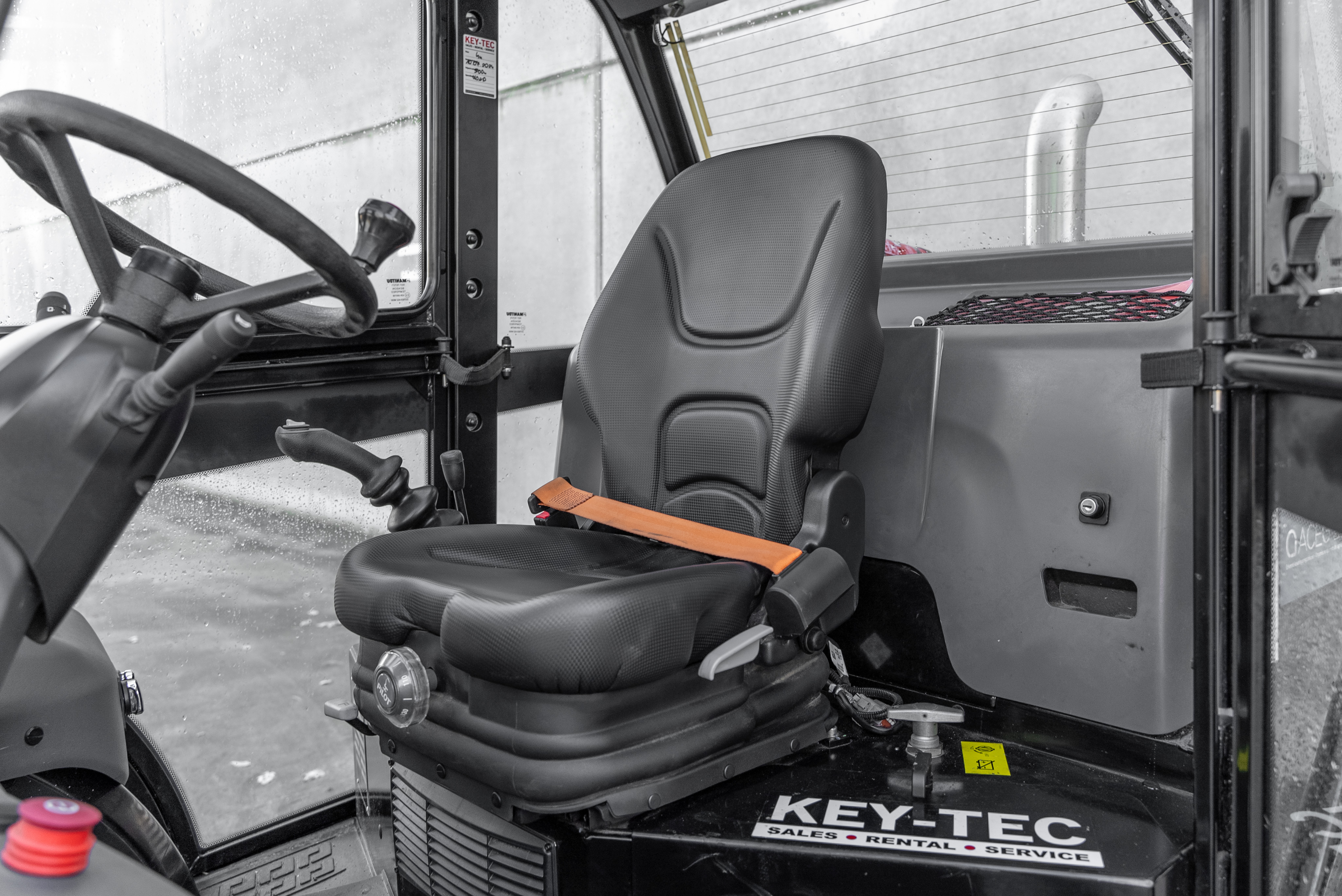 MC 30-4 D K ST5 S1 - Interior back