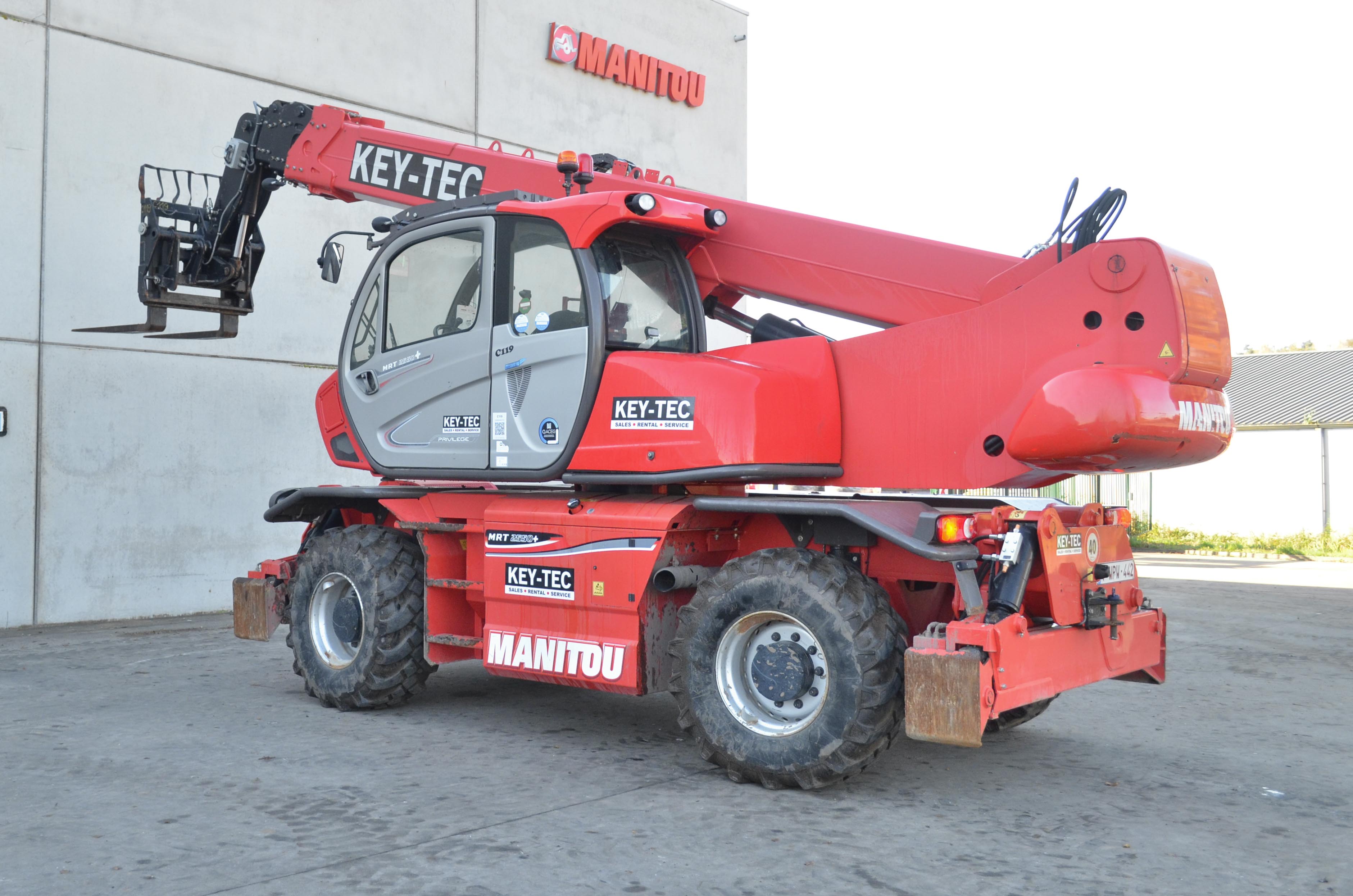 Manitou - Telehandlers - MRT 2550 PRIV+ ST4 S2 - Back left