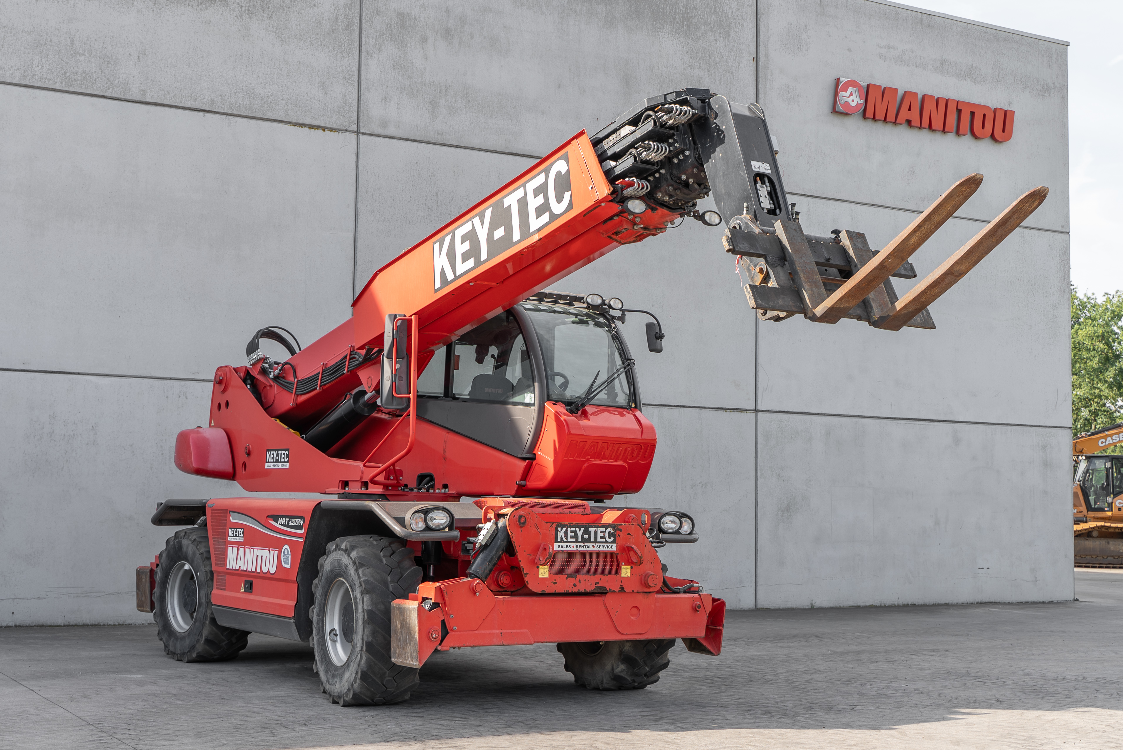 Manitou - Telehandlers - MRT 2550 PRIV+ ST4 S2 - frontright