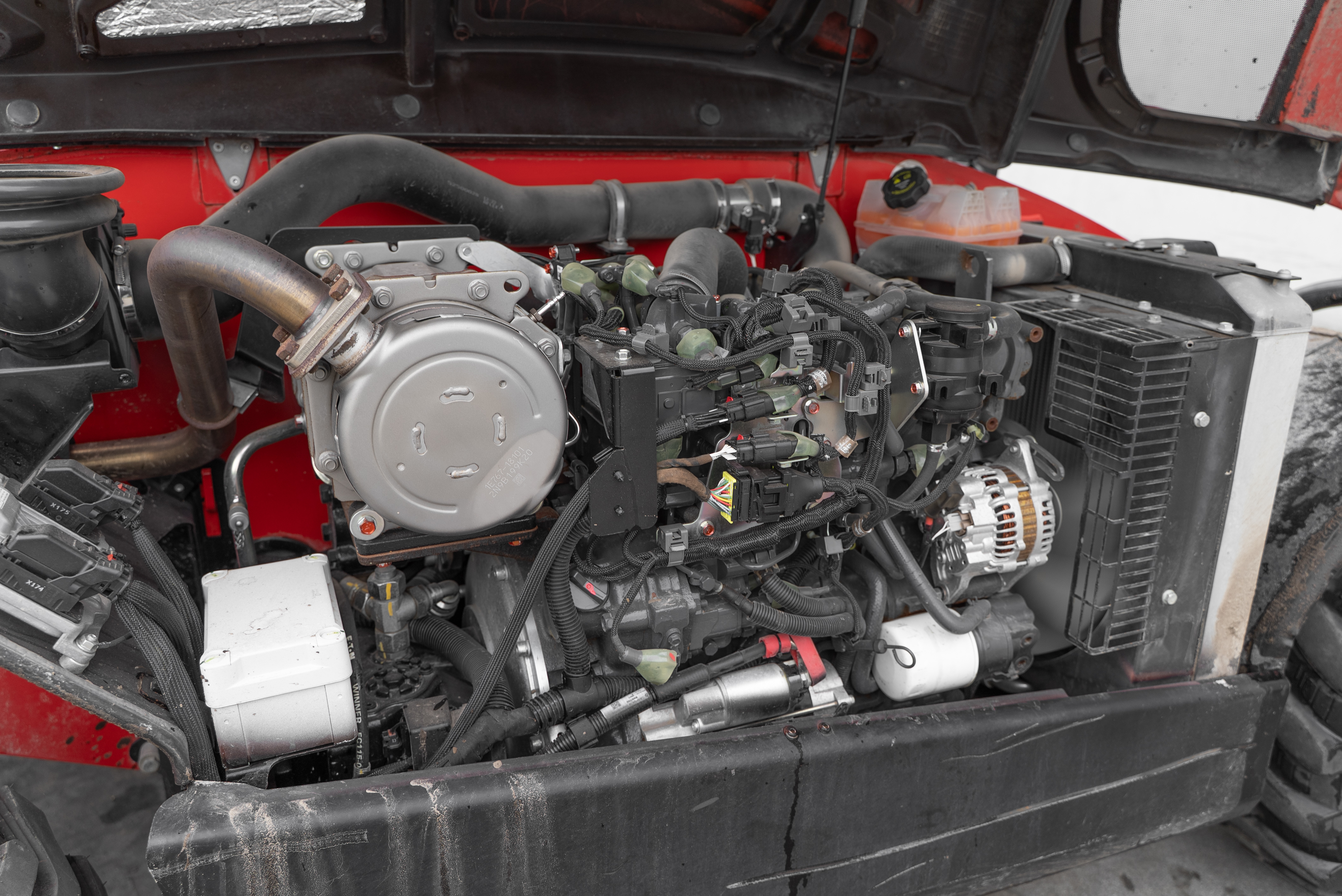 MT 625 H COMFORT 75K ST5 S1 - Engine