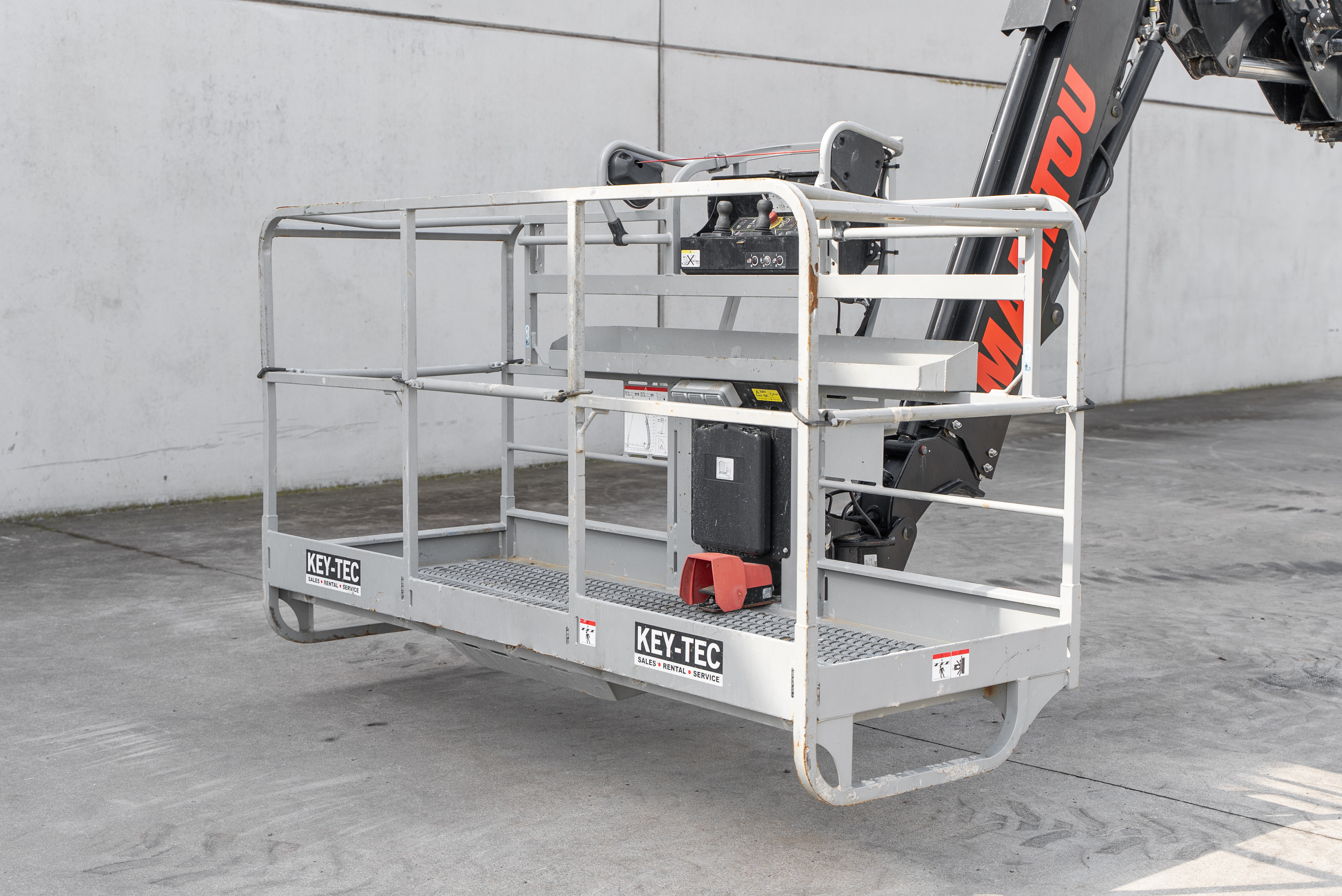 Manitou - Nacelles élévatrices - TJ 280 ST5 S1 - Intérieur arrière