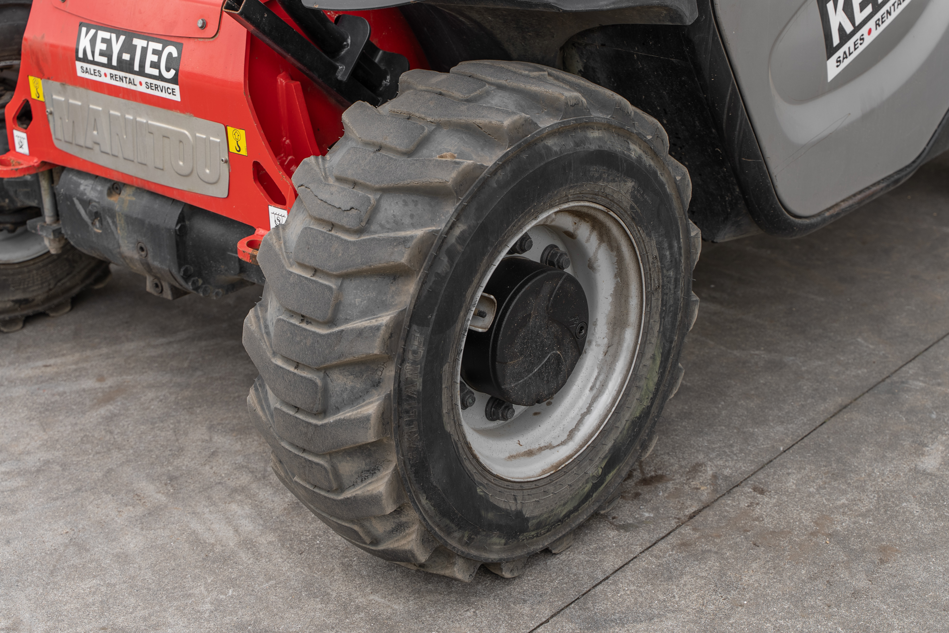 MT 625 H COMFORT 75K ST5 S1 - Chassis / Wheel