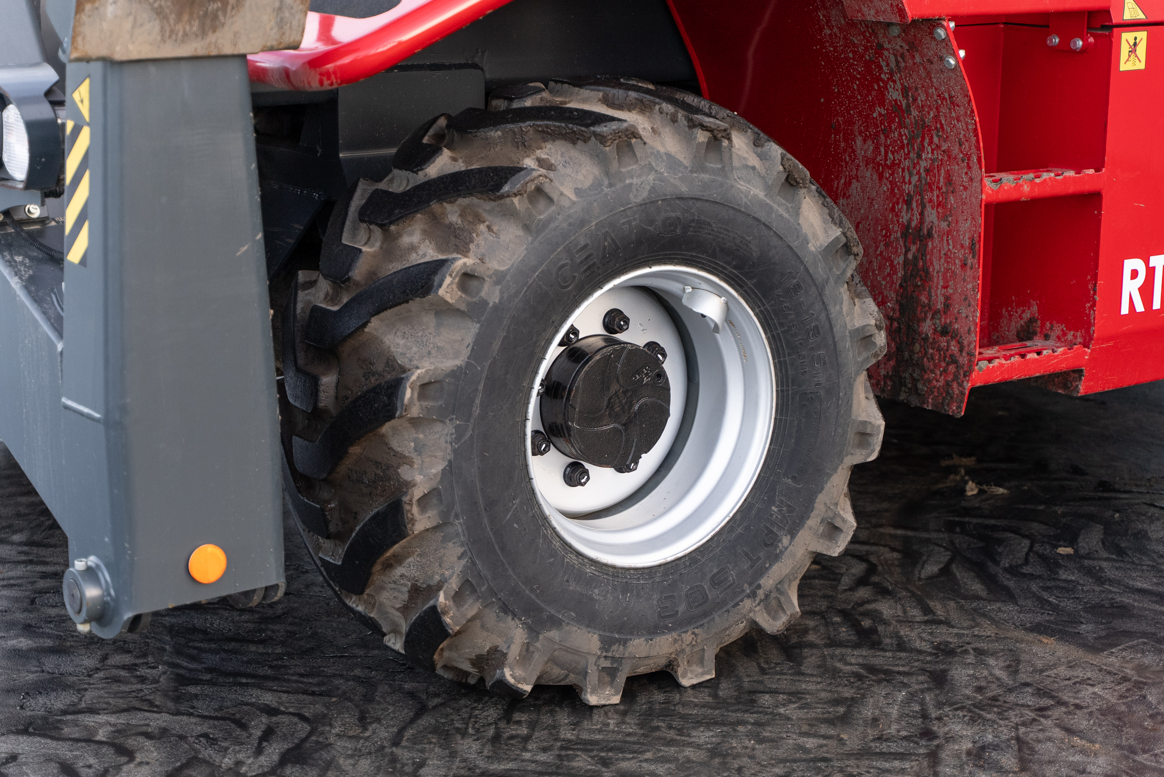 RTH 4.18 - Chassis / Wheel