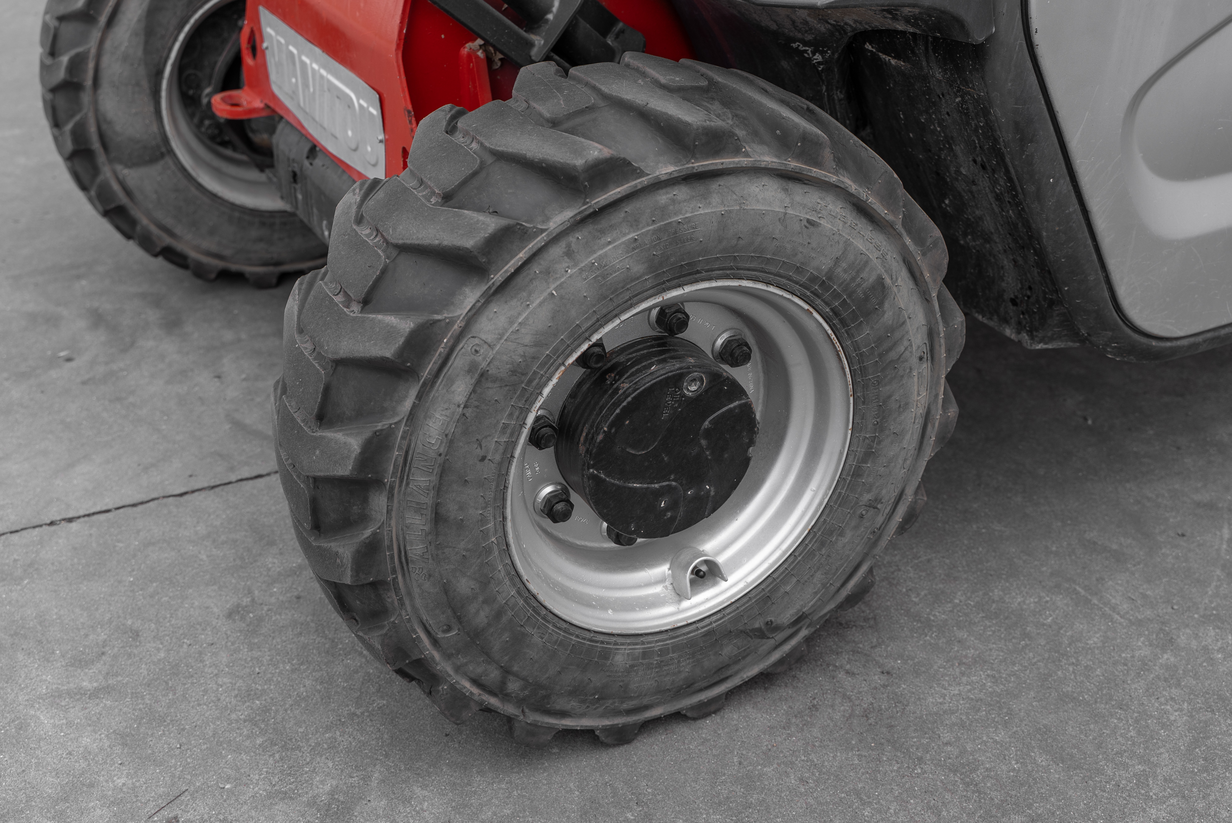 MT 625 H COMFORT 75K ST5 S1 - Chassis / Wheel