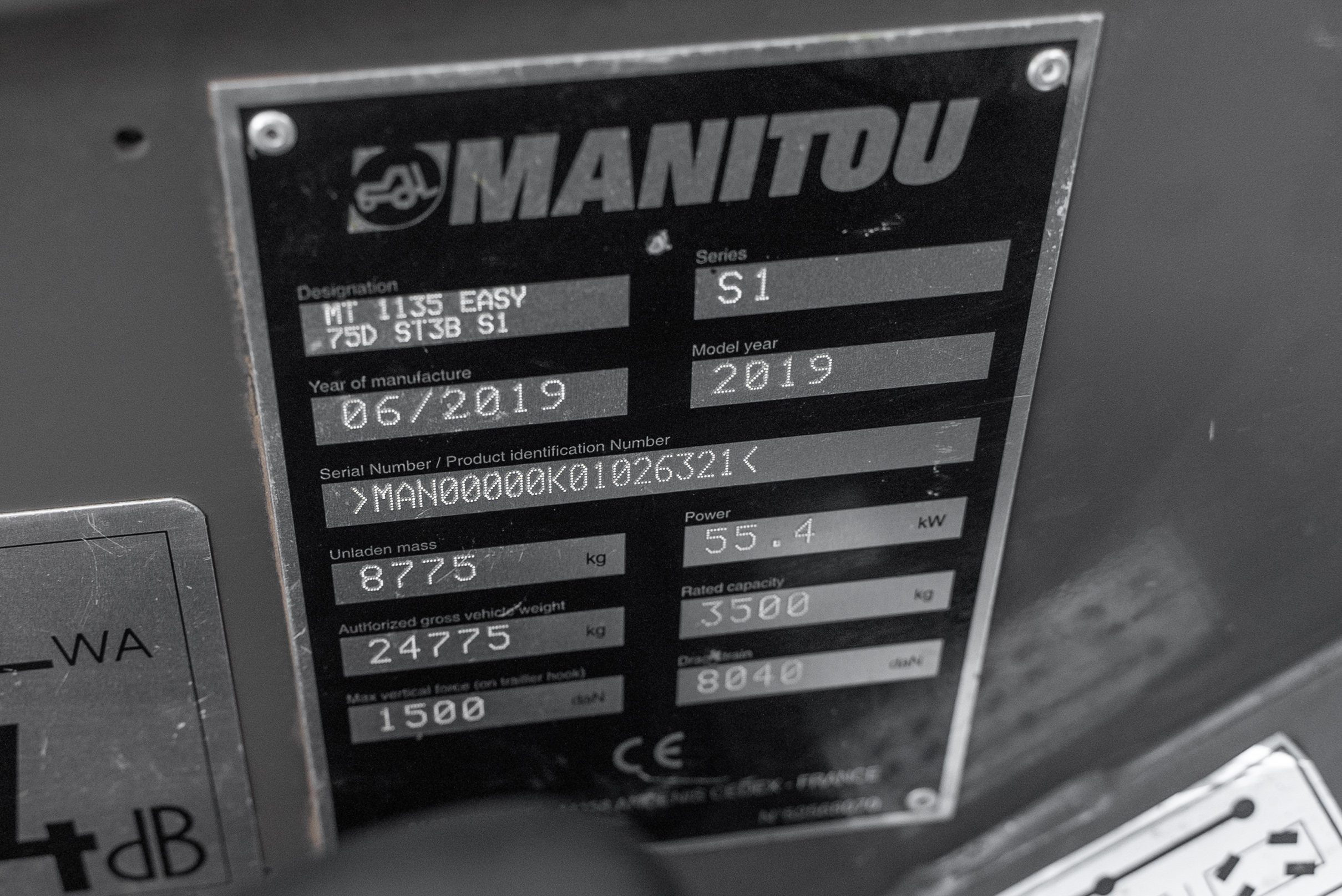 MT 1135 EASY 75D ST3B S1 - Identification plate