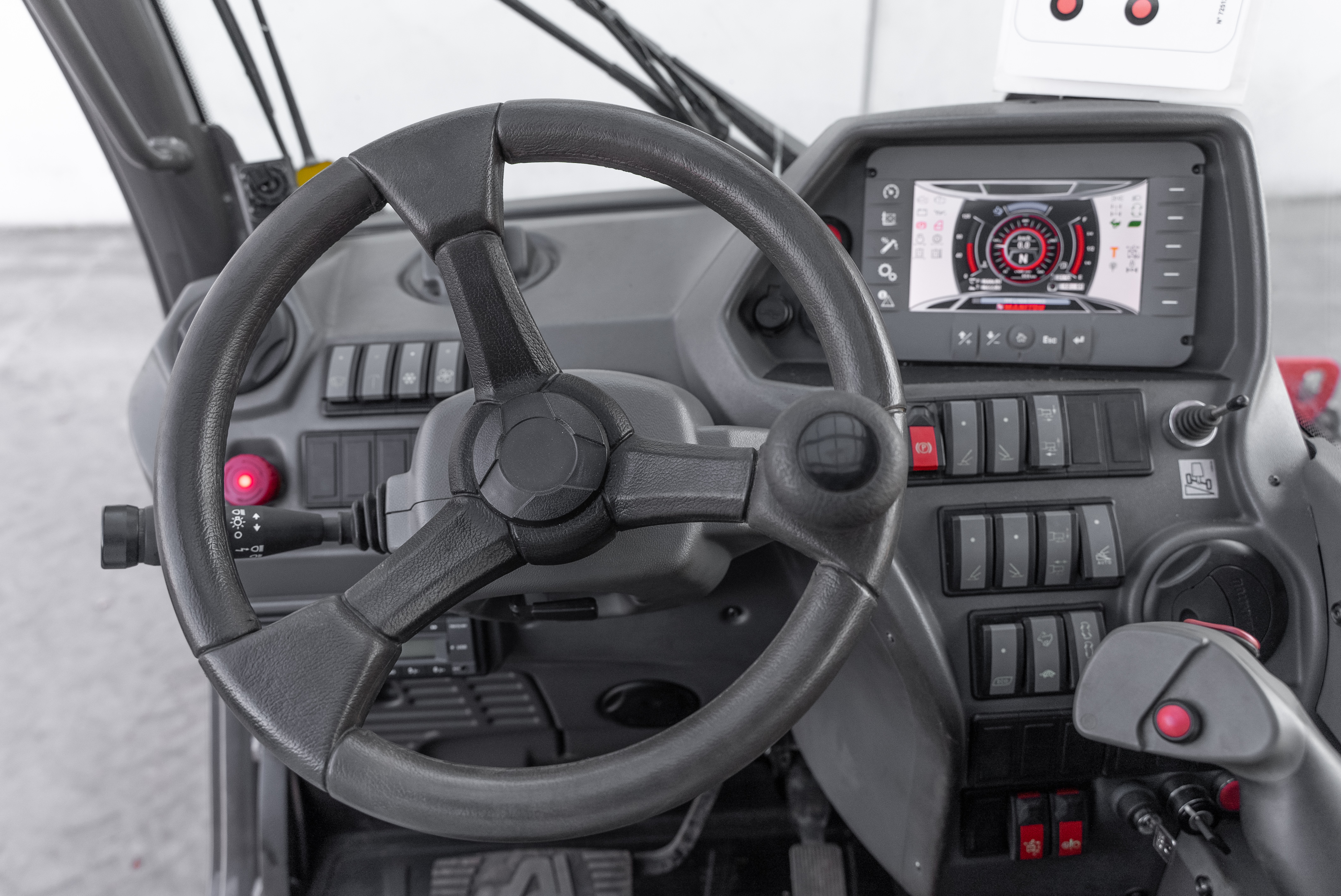 MRT 2150 PRIV+ ST4 S2 - Interior front