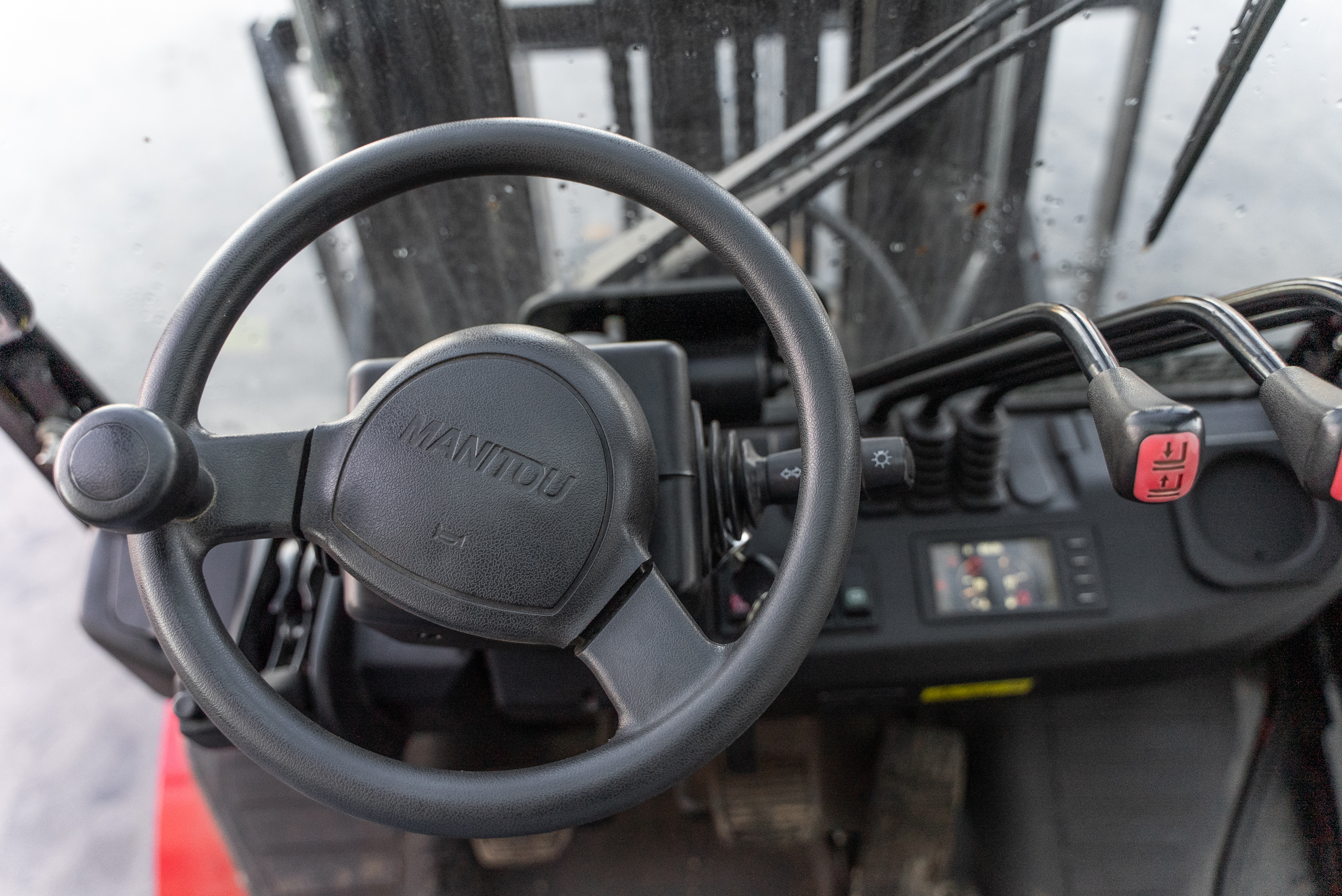 MI 25 D K ST5 S1 - Interior front