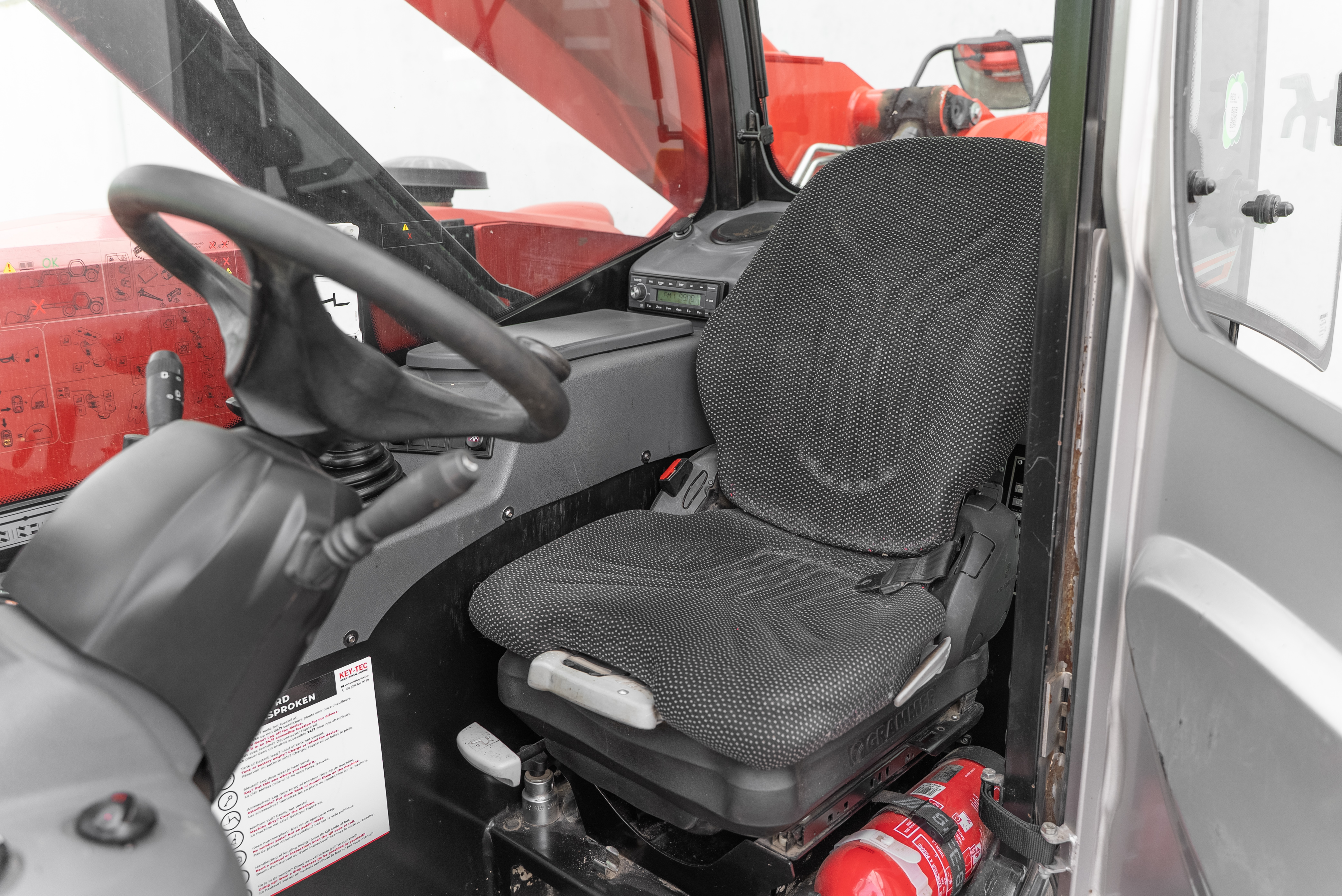 MT 625 H COMFORT 75K ST5 S1 - Interior back