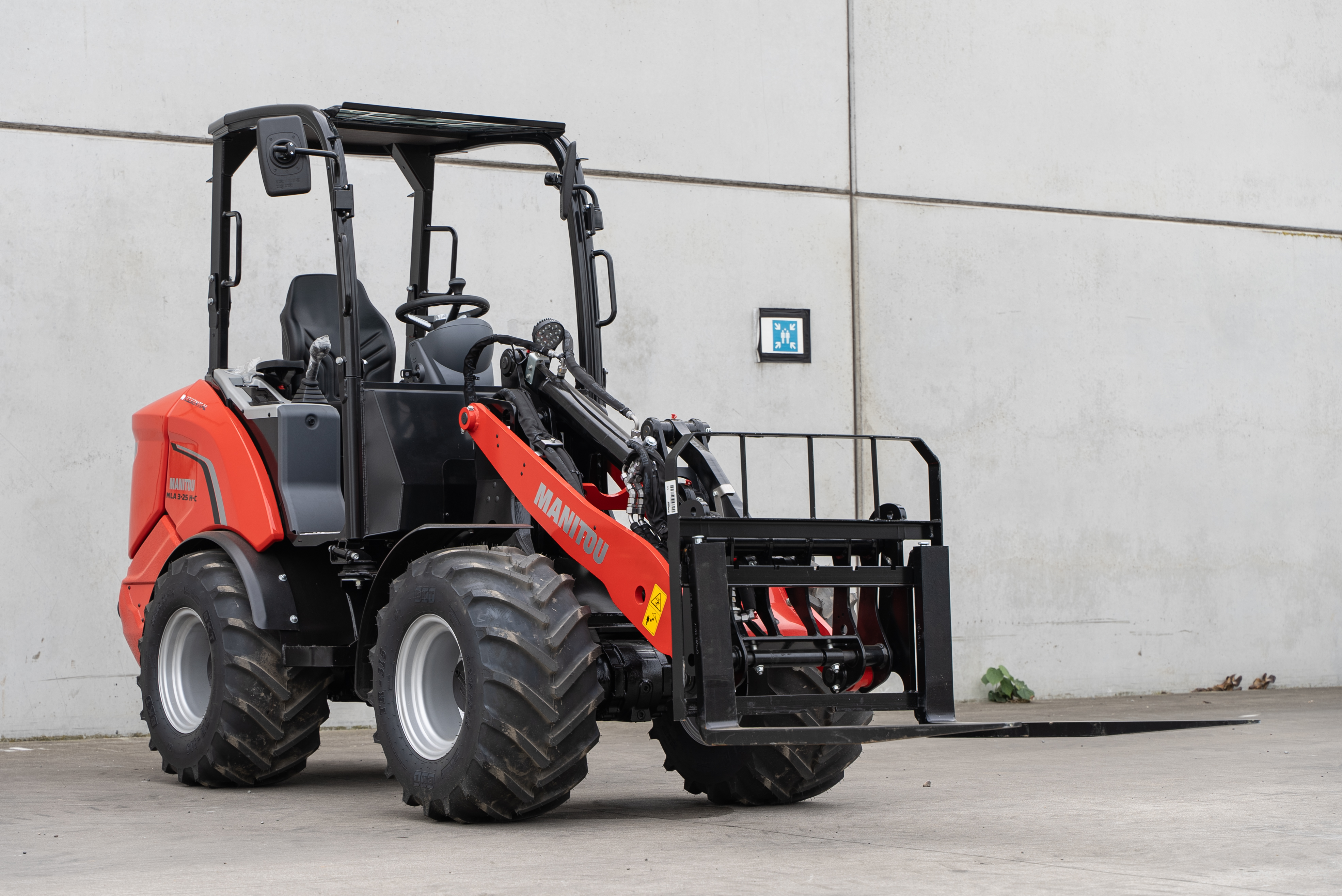 MLA 3-25 H-C P ST5 S1 - Front right