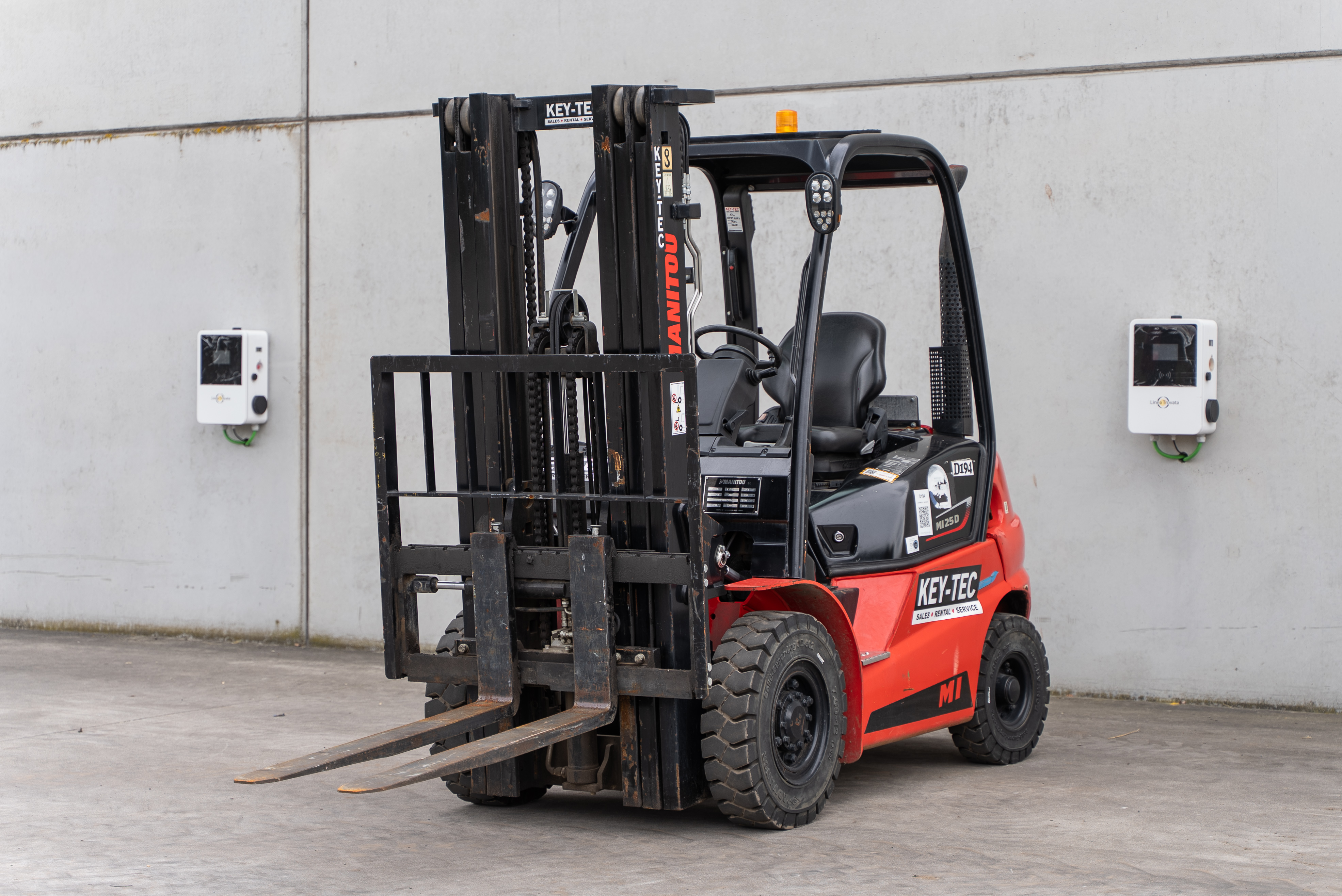Manitou - Chariots élévateurs - MI 25 D K ST5 S1 - Avant gauche