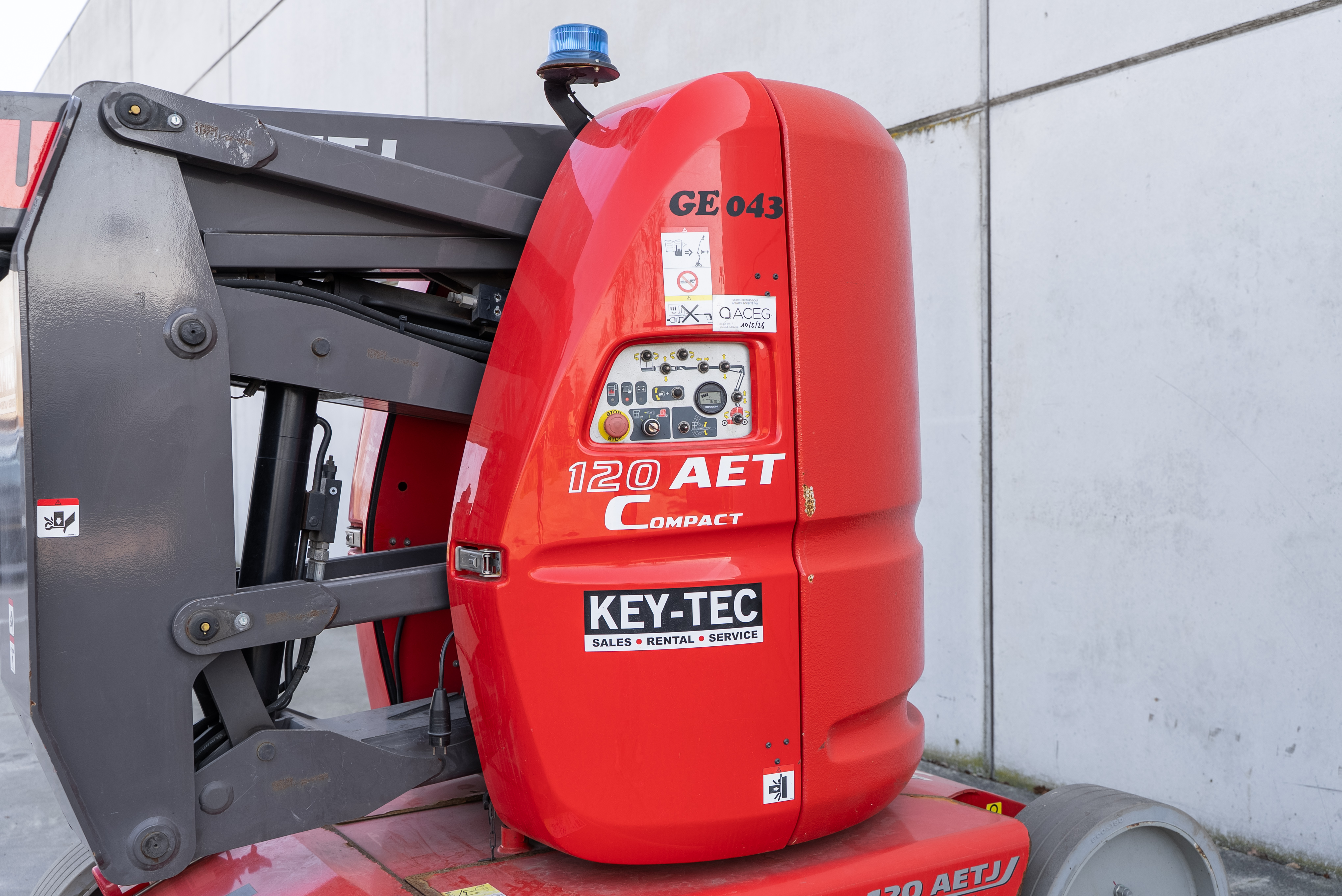 Manitou - Hoogwerkers - AETJ 120 COMPACT 2 3D - Productfoto