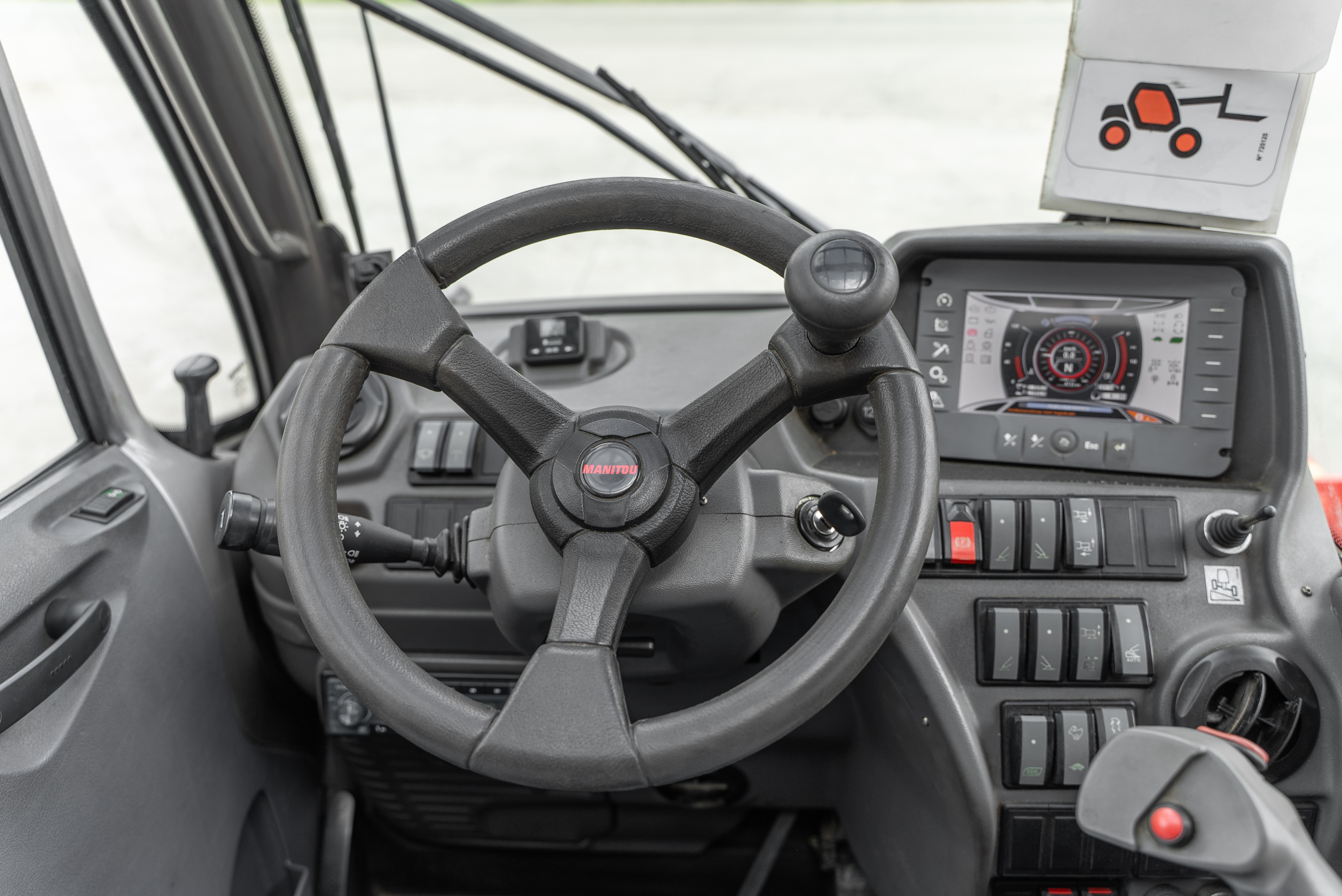 MRT 2150 PRIV+ ST4 S2 - Interior front