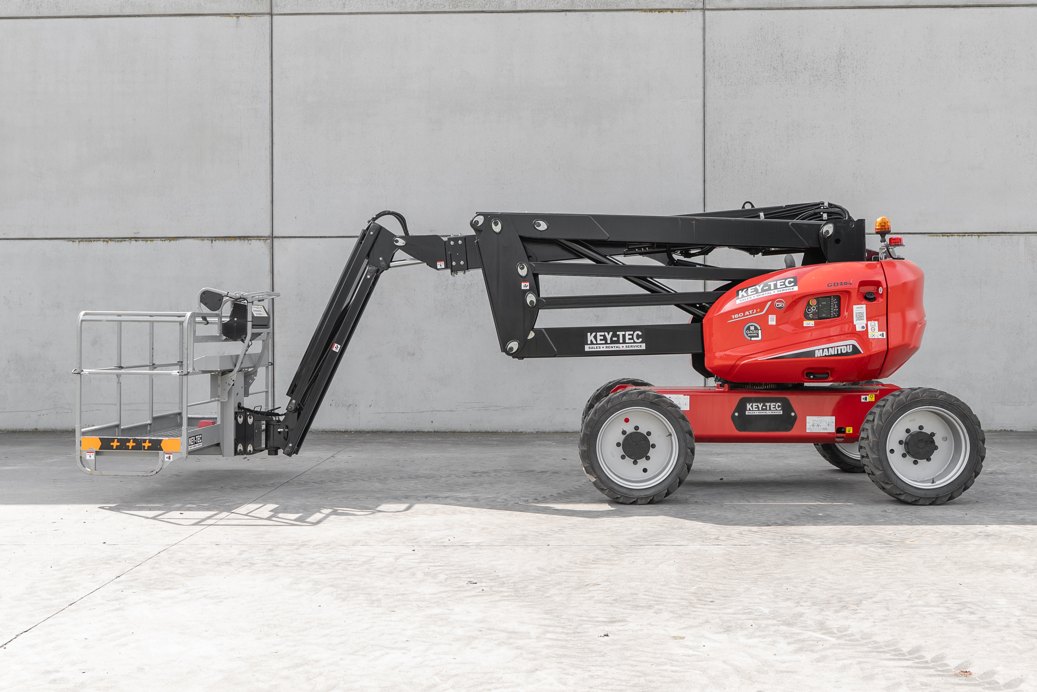 ATJ 160 P RC ST5 S1 - Side