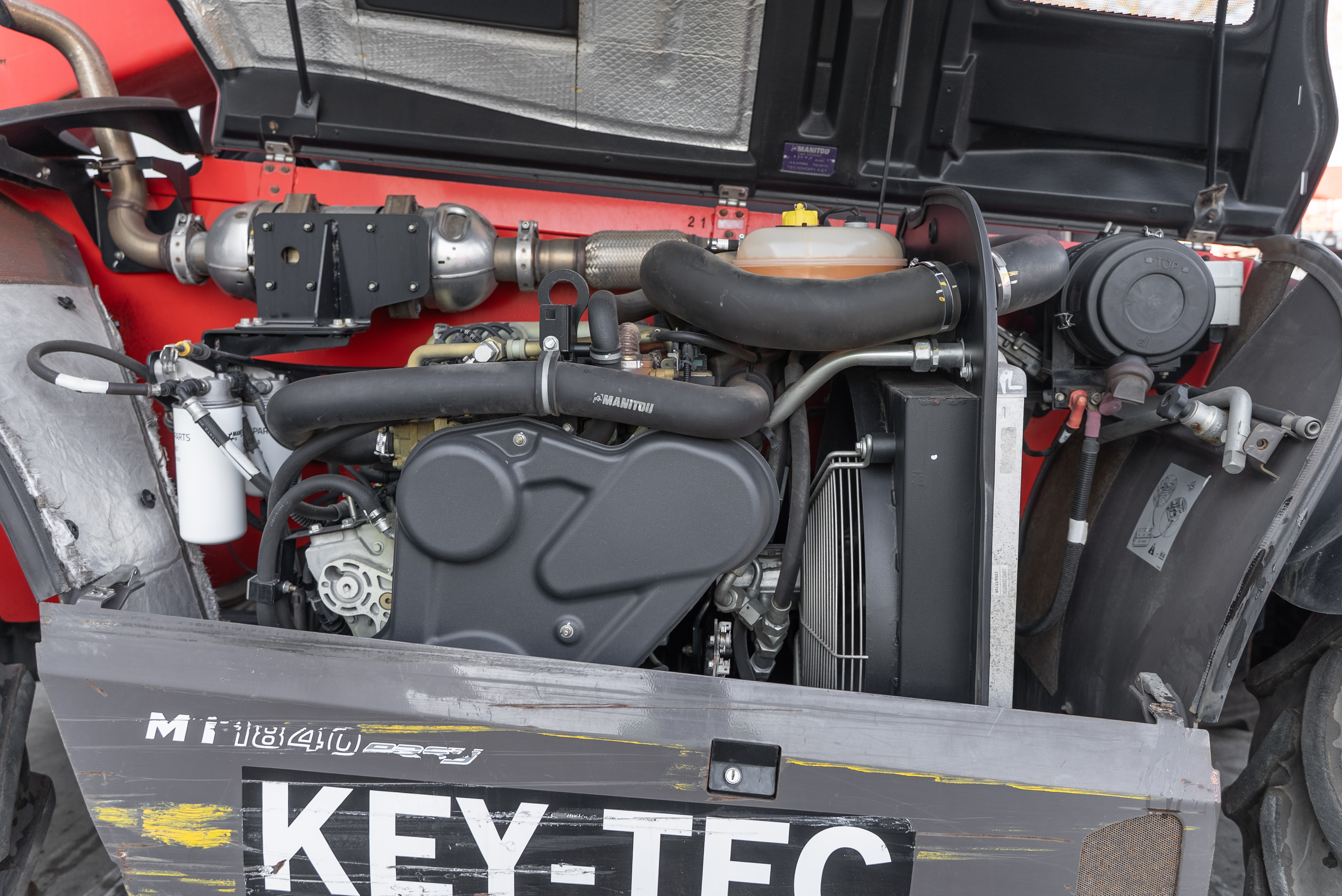 MT 1840 EASY 75D ST3B S1 - Engine