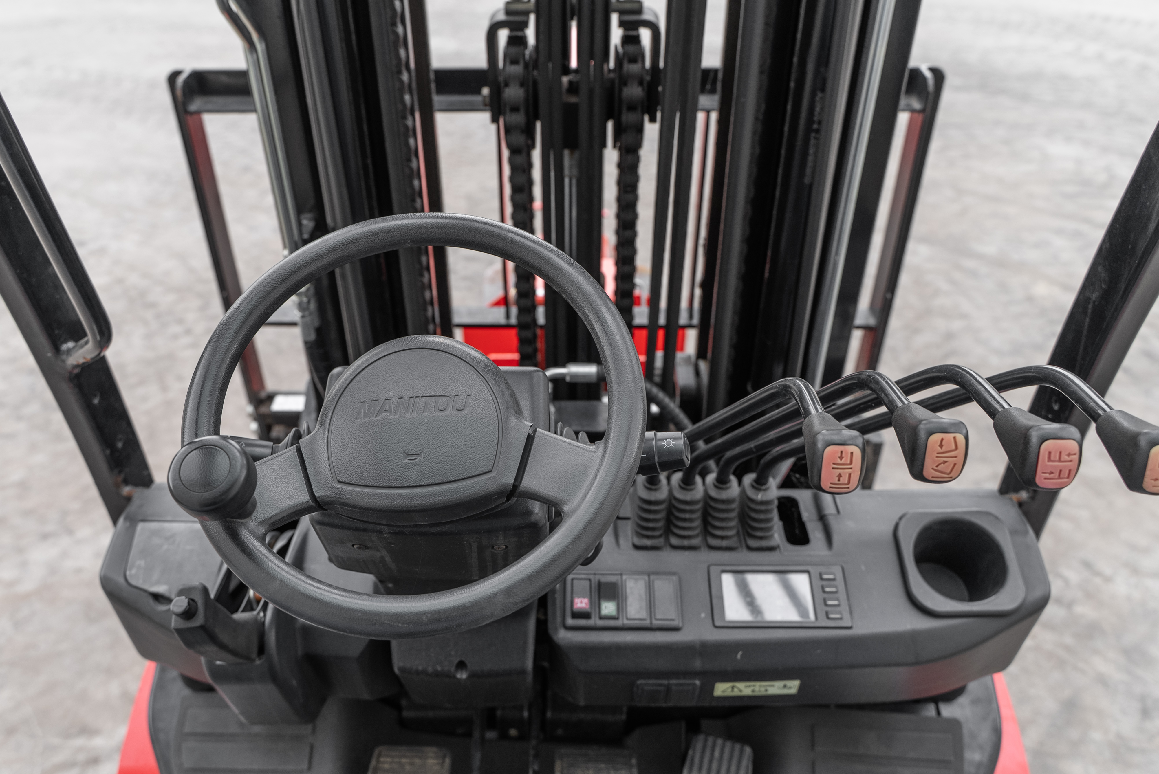MI 25 D K ST5 S1 - Interior front