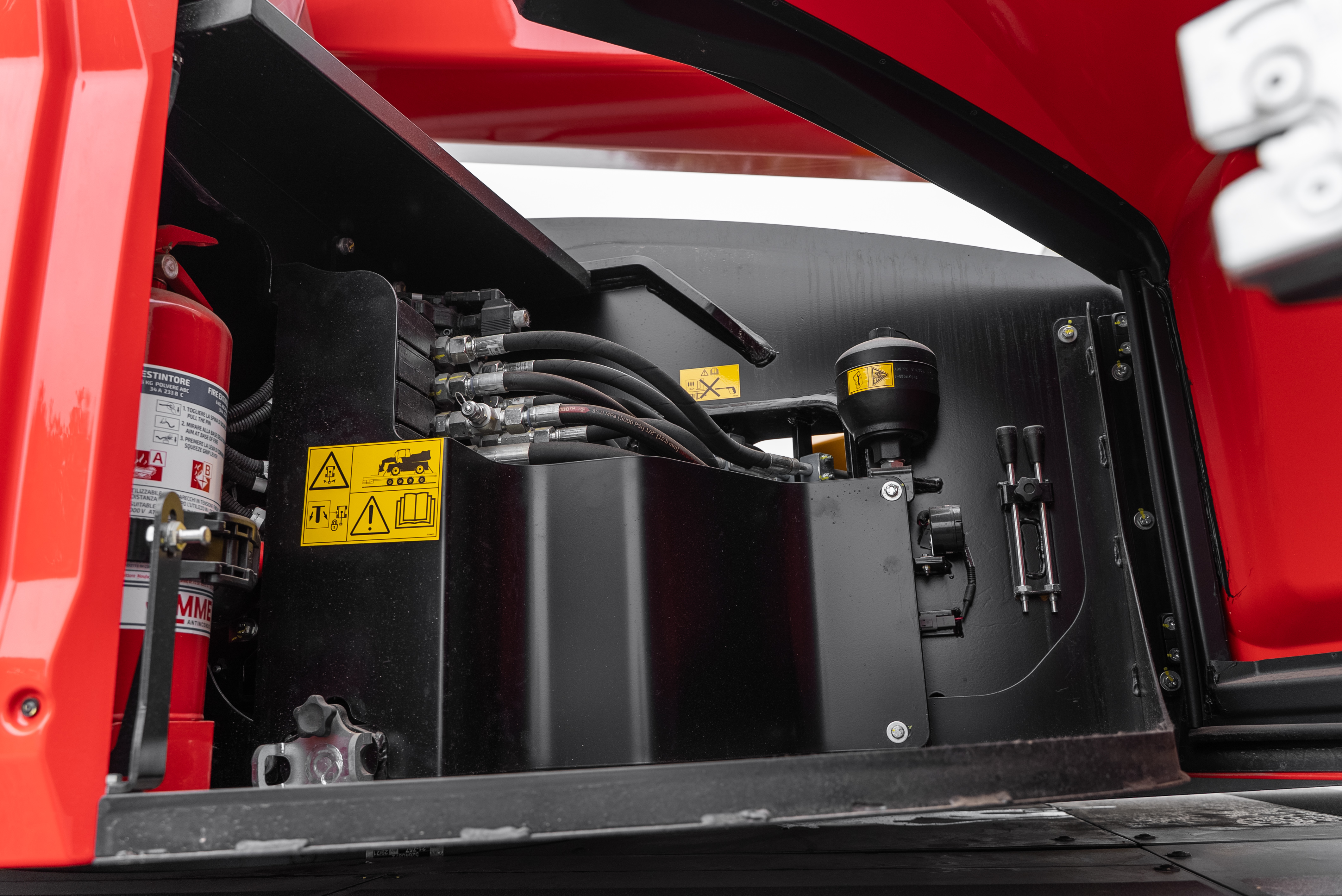 Manitou - Telehandlers - MRT 2660 360 160Y ST5 S1 - Product image