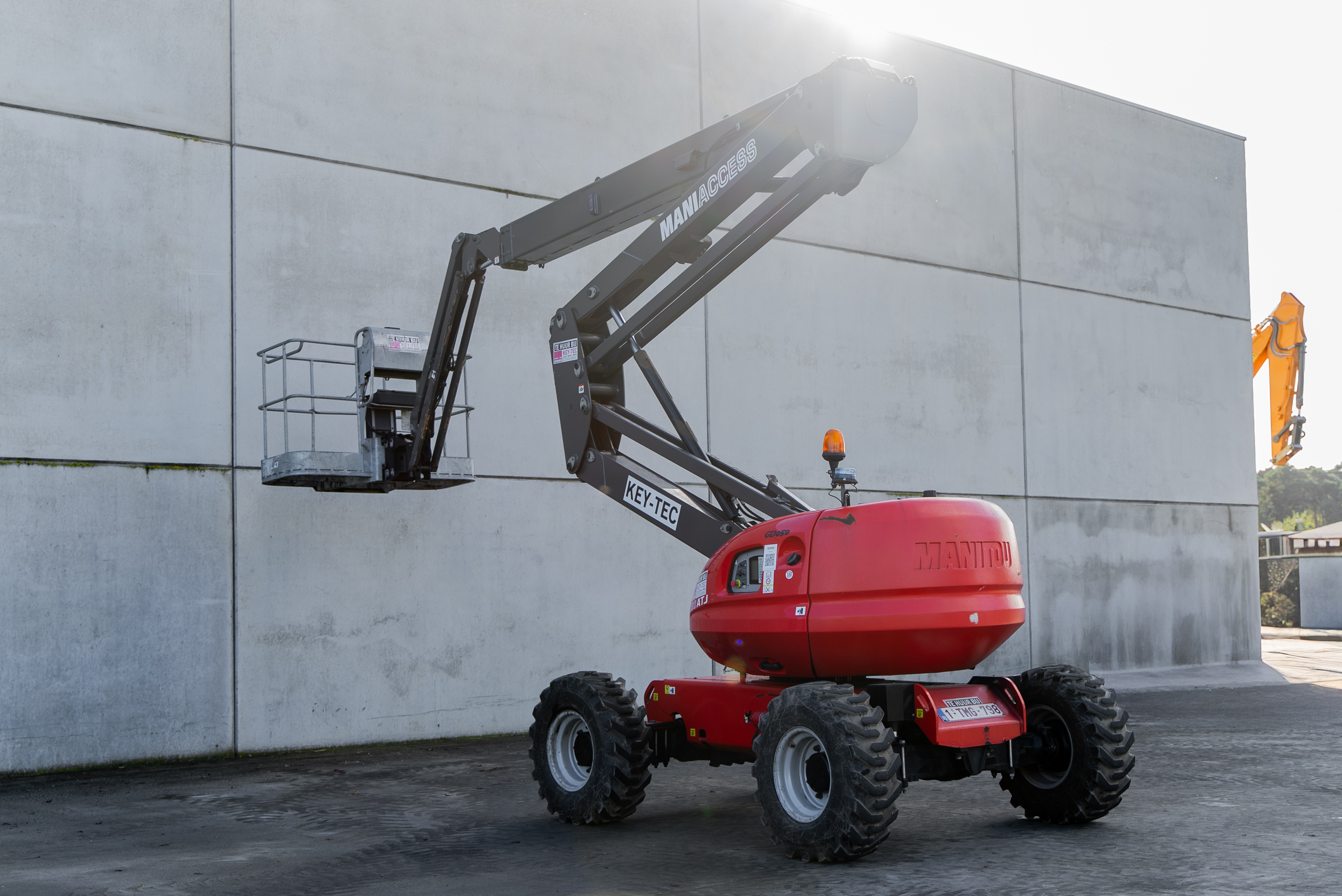 Manitou - Hoogwerkers - ATJ 180 2 RC E3 - Links achter