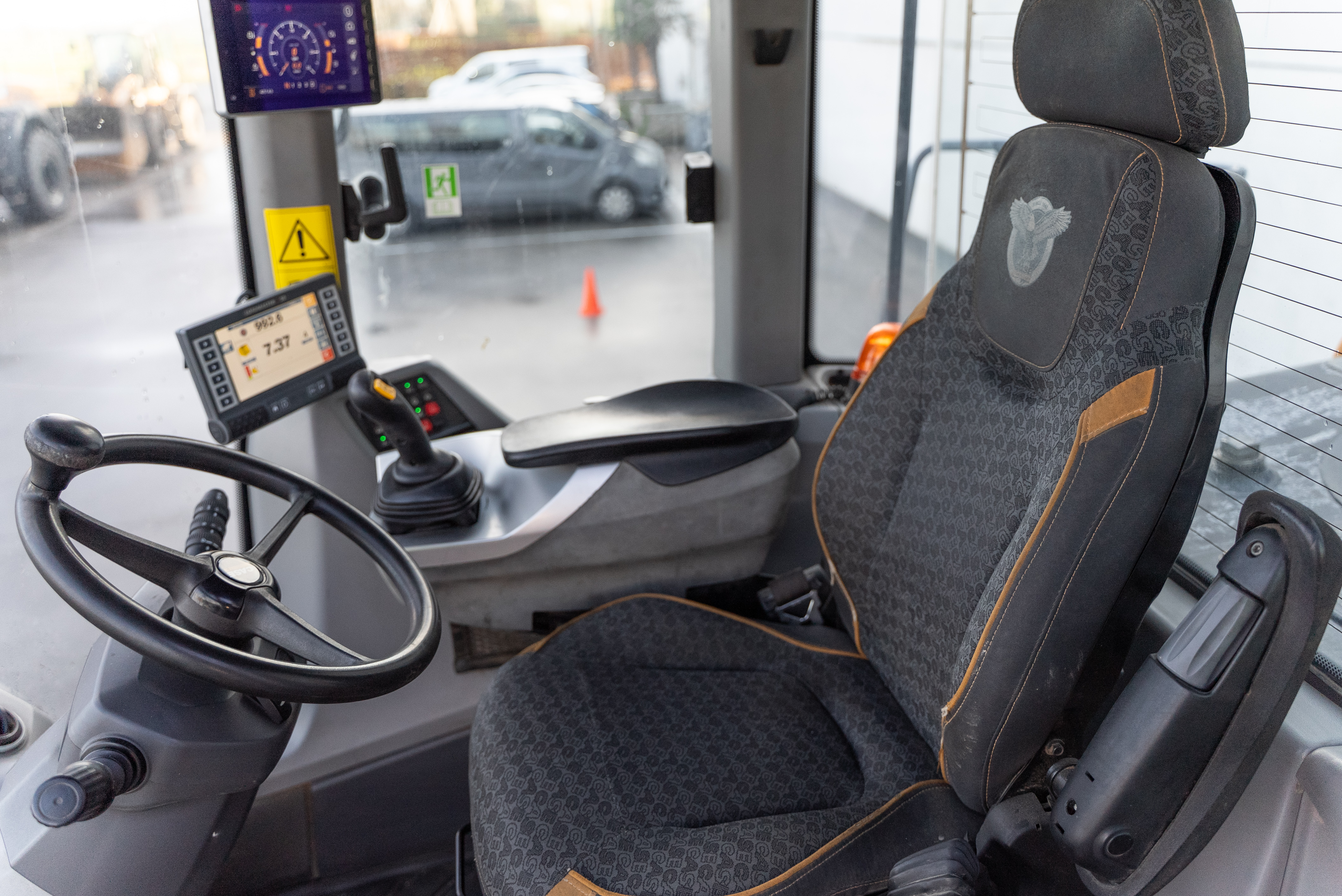 1121 G - Interior back