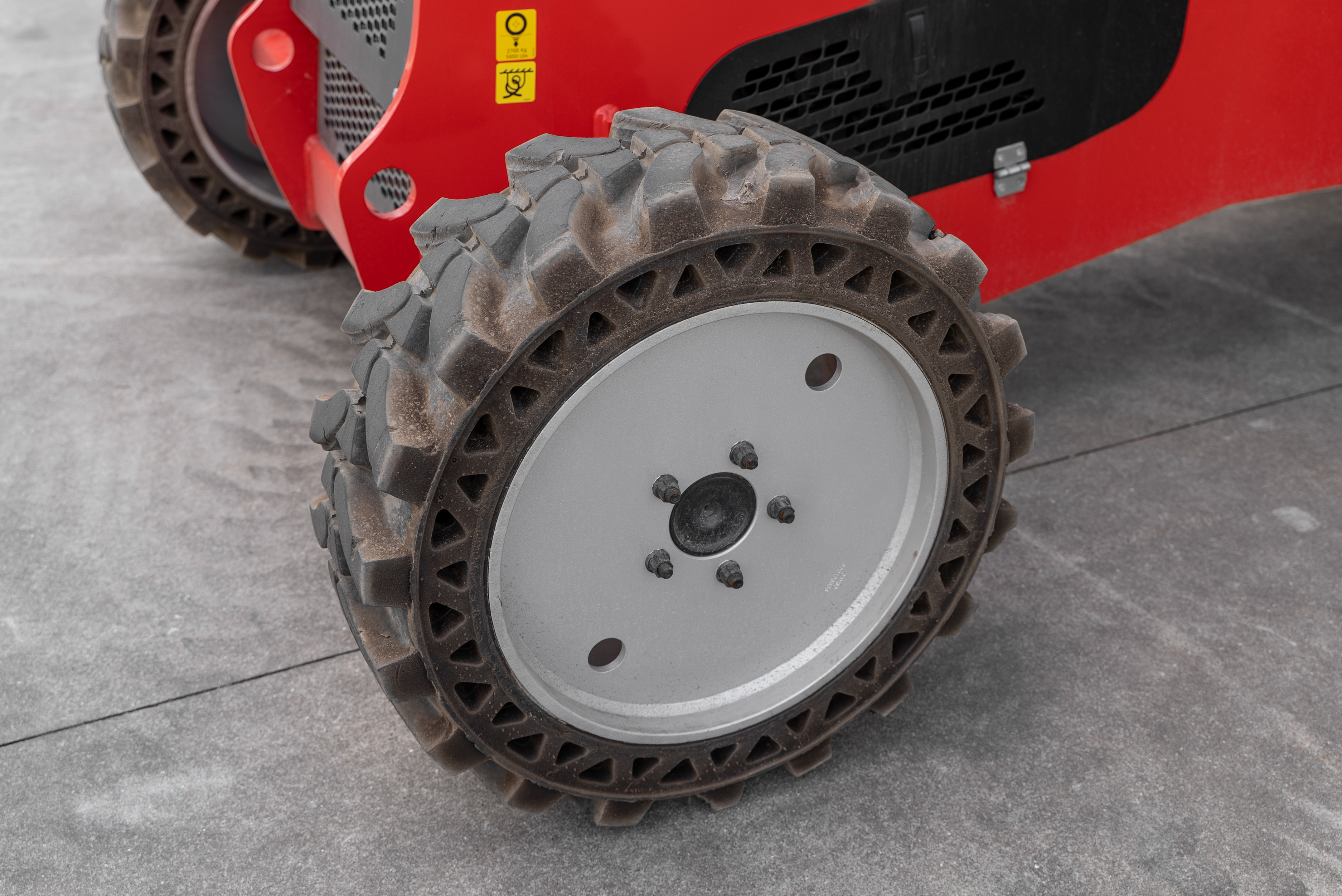 MAN GO 12 - Chassis / Wheel
