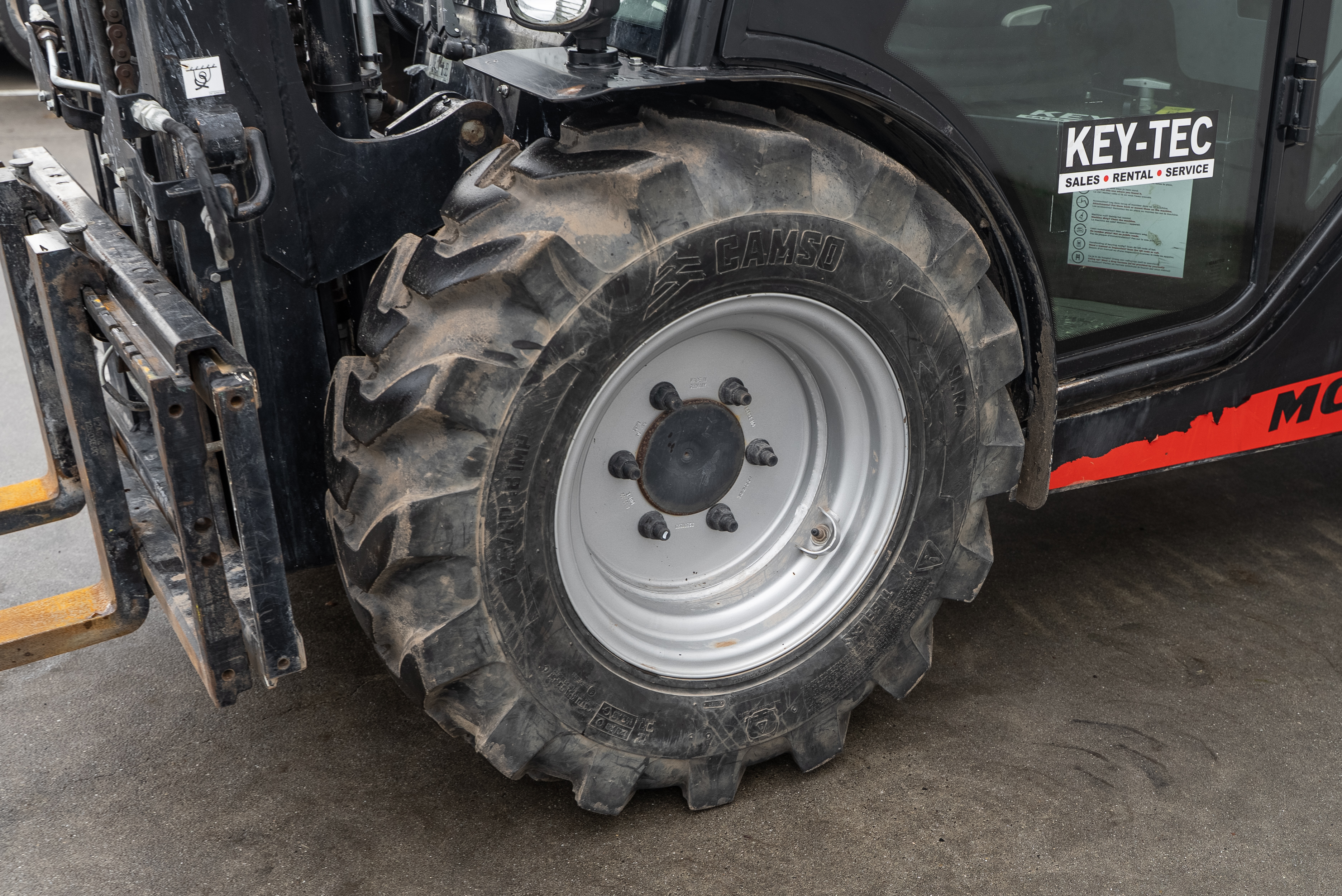Manitou - Chariots élévateurs - MC 25-4 D K ST5 S1 - Châssis / Roue