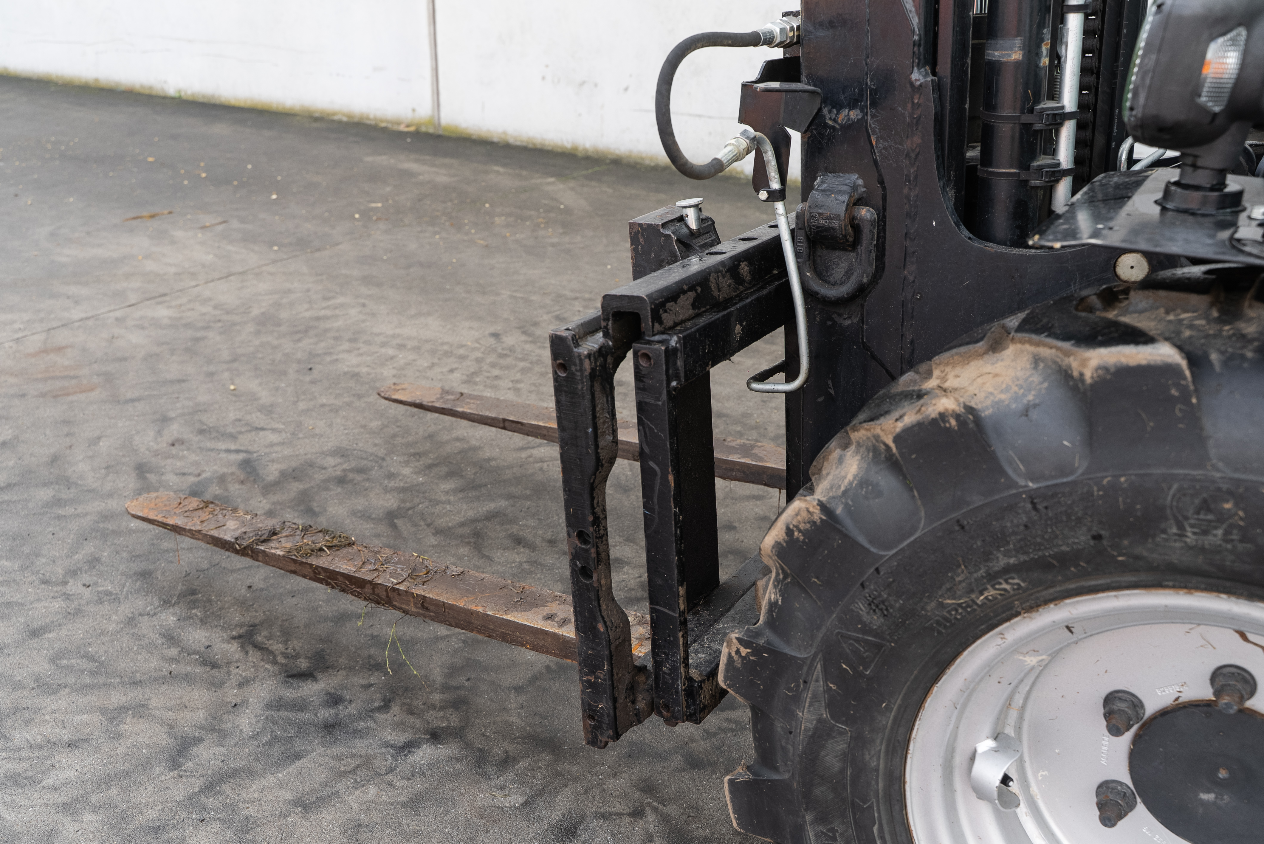 Manitou - Forklifts - MC 30-4 D K ST5 S1 - Product image