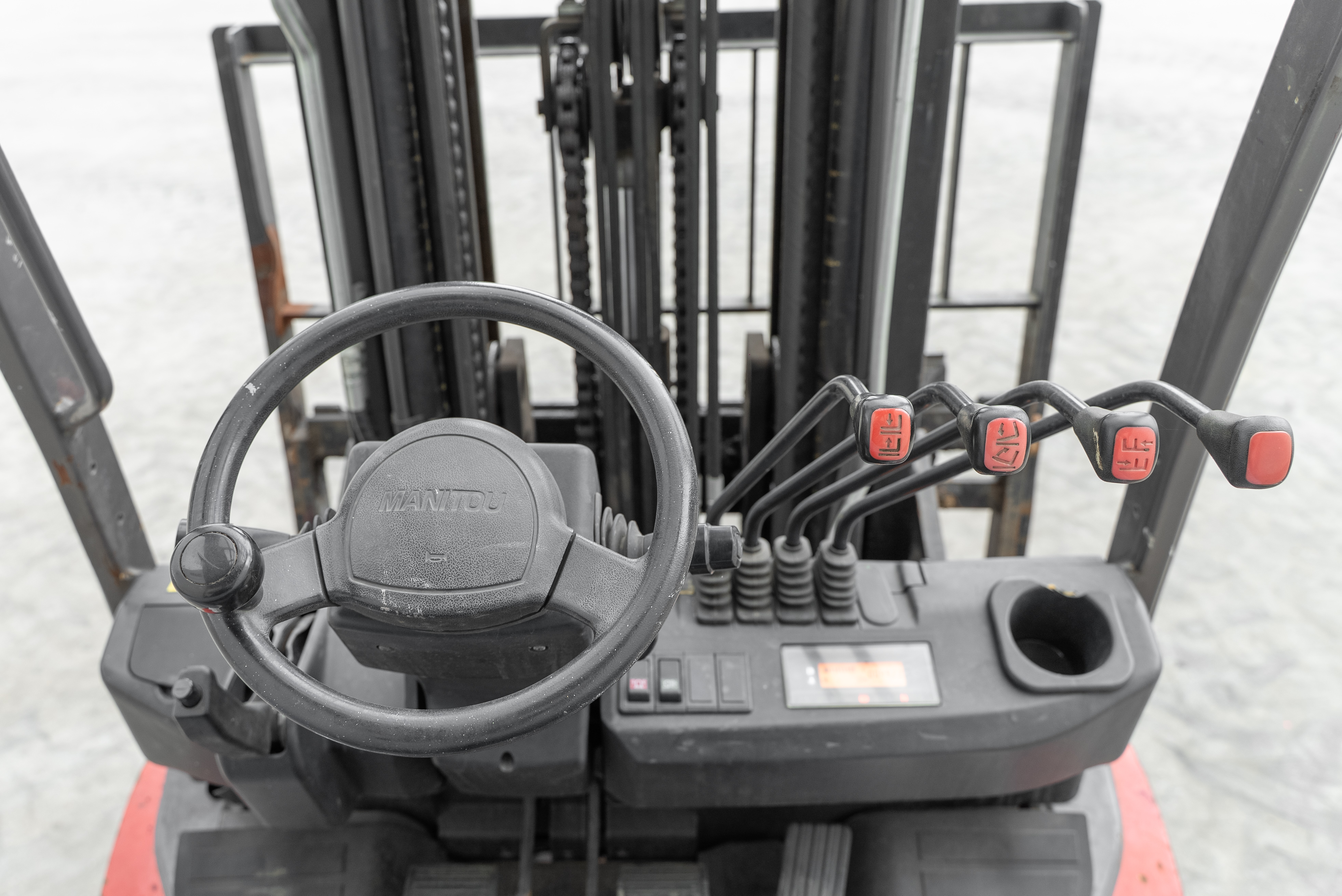 Manitou - Heftrucks - MI 30 D S2 E3 - Interieur voor