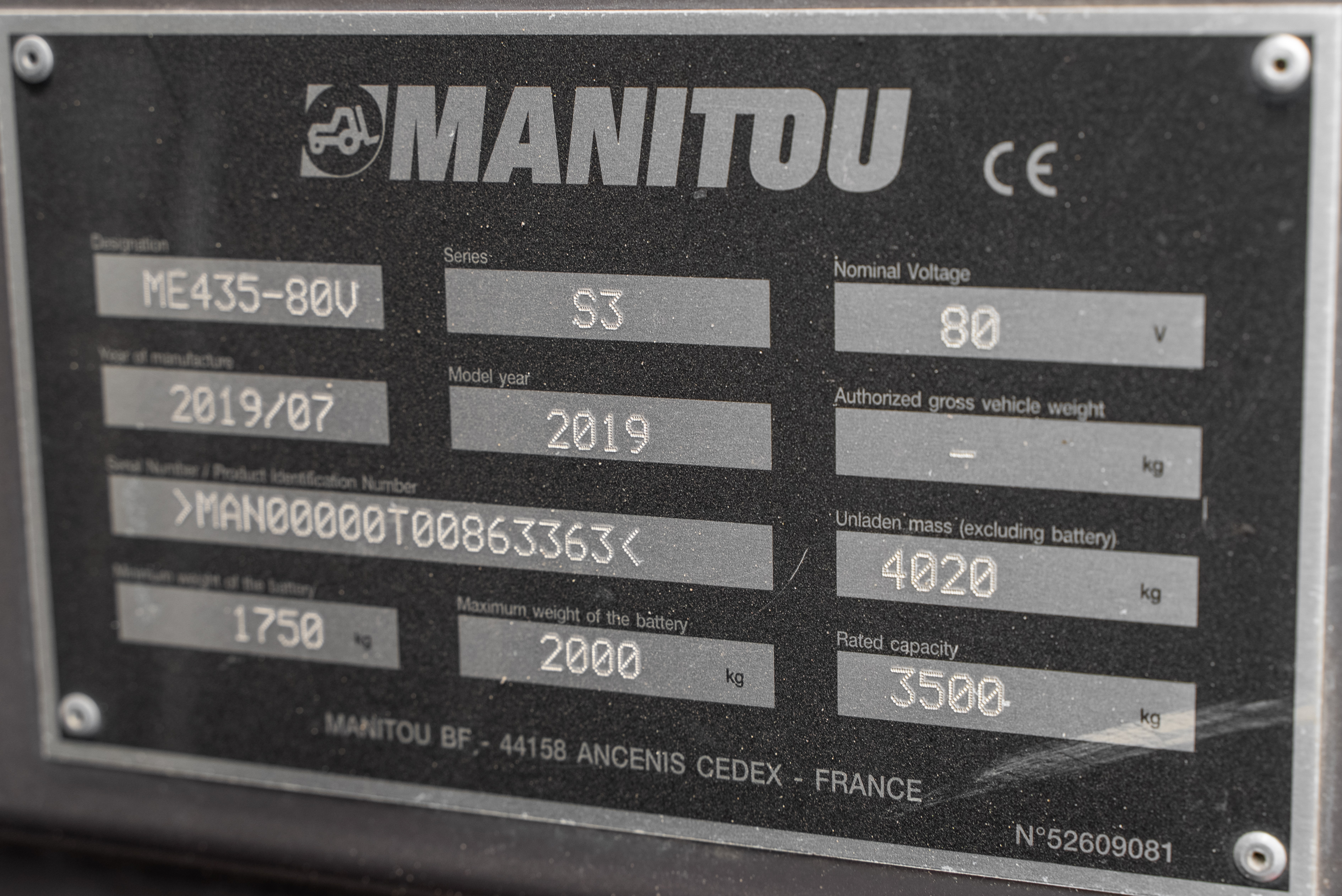 ME 435 80V S3 - Identification plate