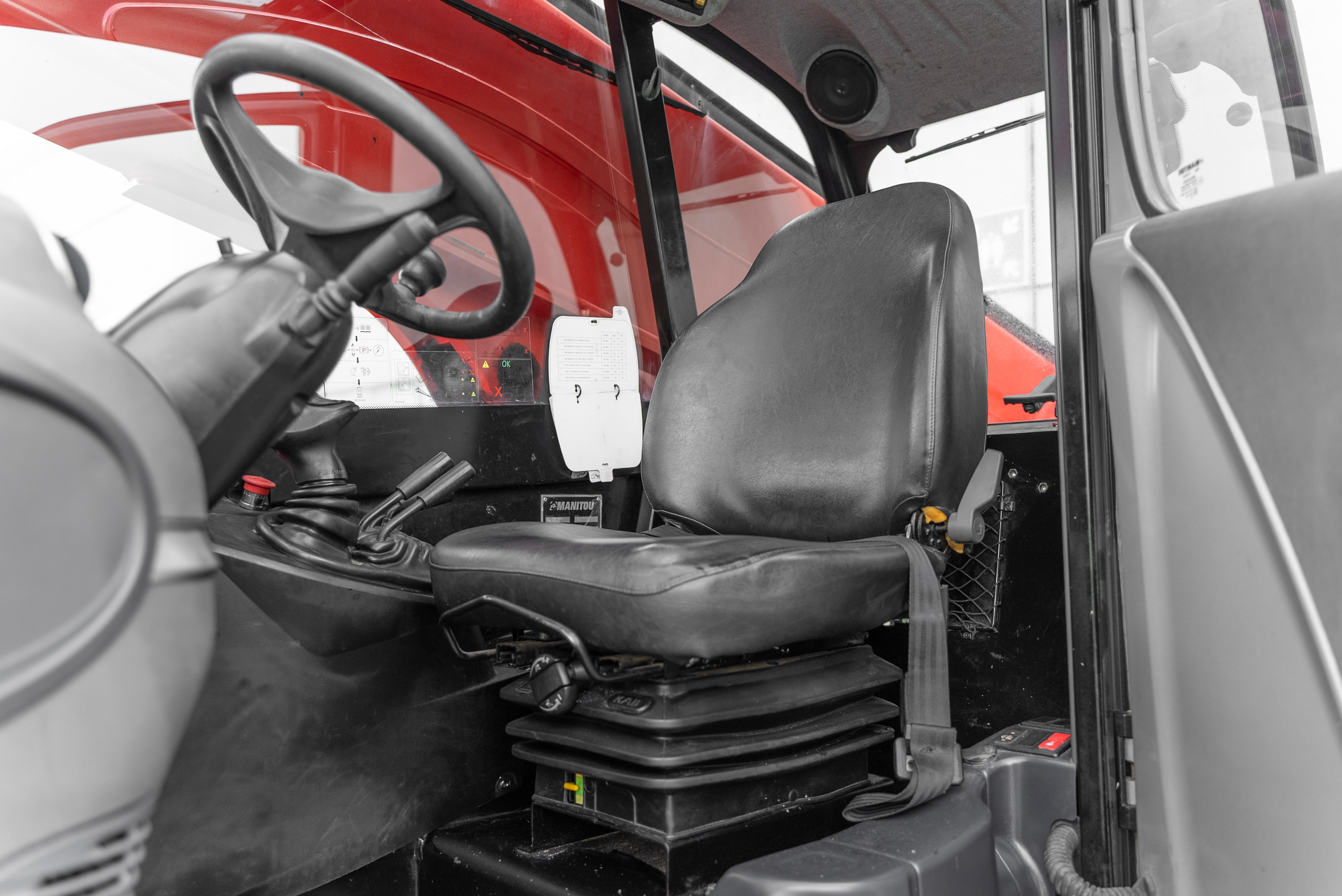 MT 1840 EASY 75D ST5 S1 - Interior back