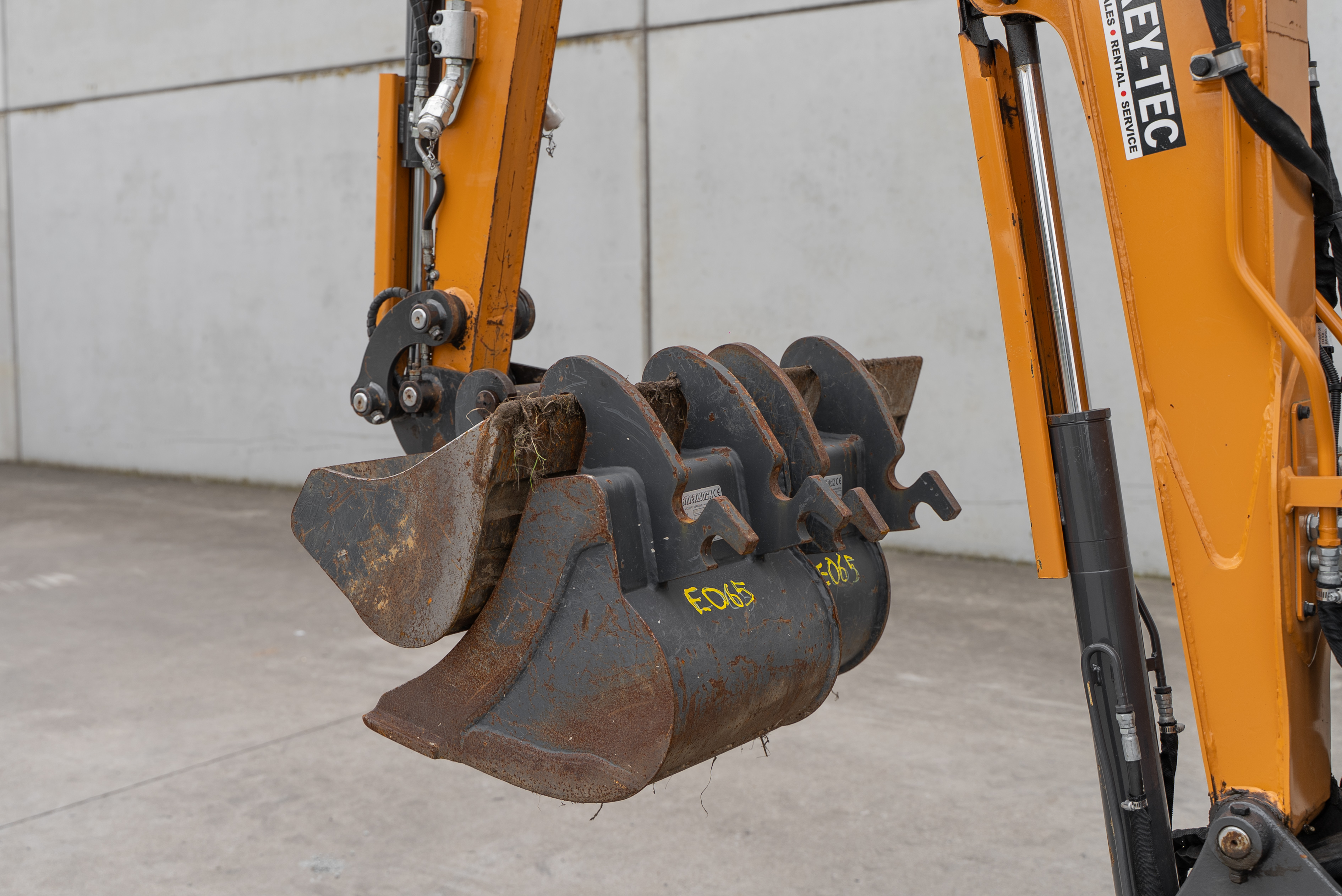 CX 17 C - Product image