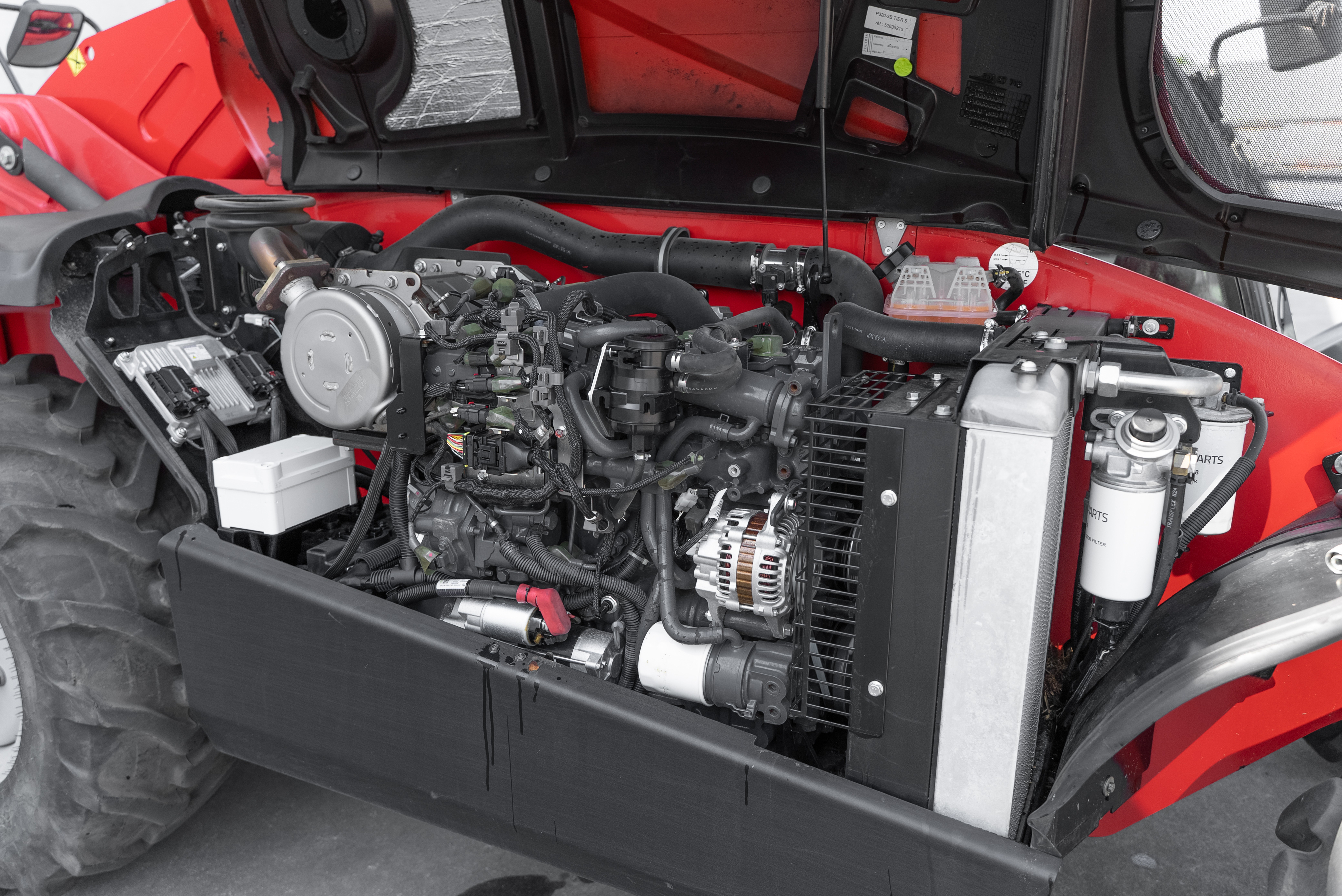 MT 730 H 75K ST5 S1 - Engine