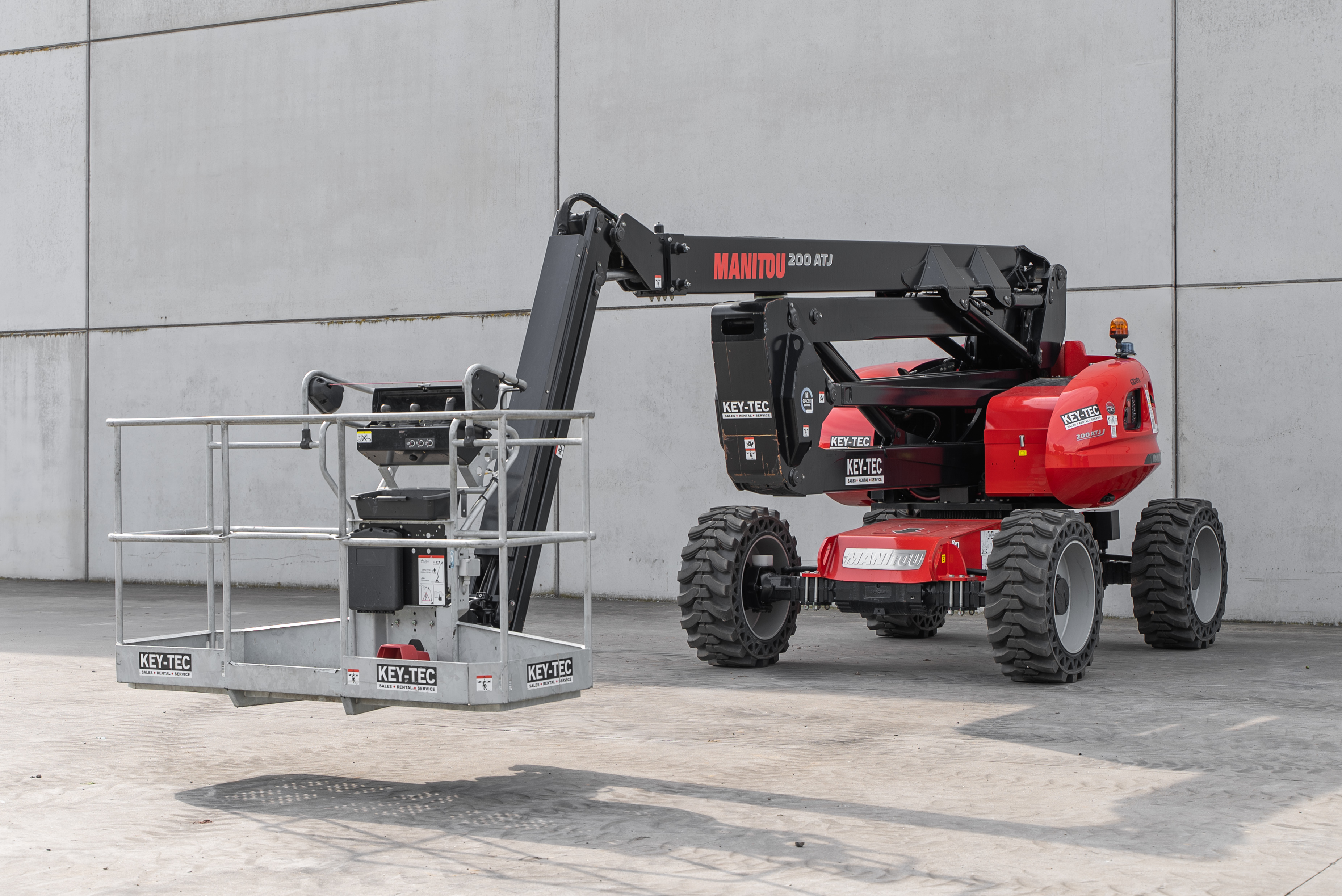 Manitou - Nacelles élévatrices - ATJ 200 ST5 S1 - Avant gauche