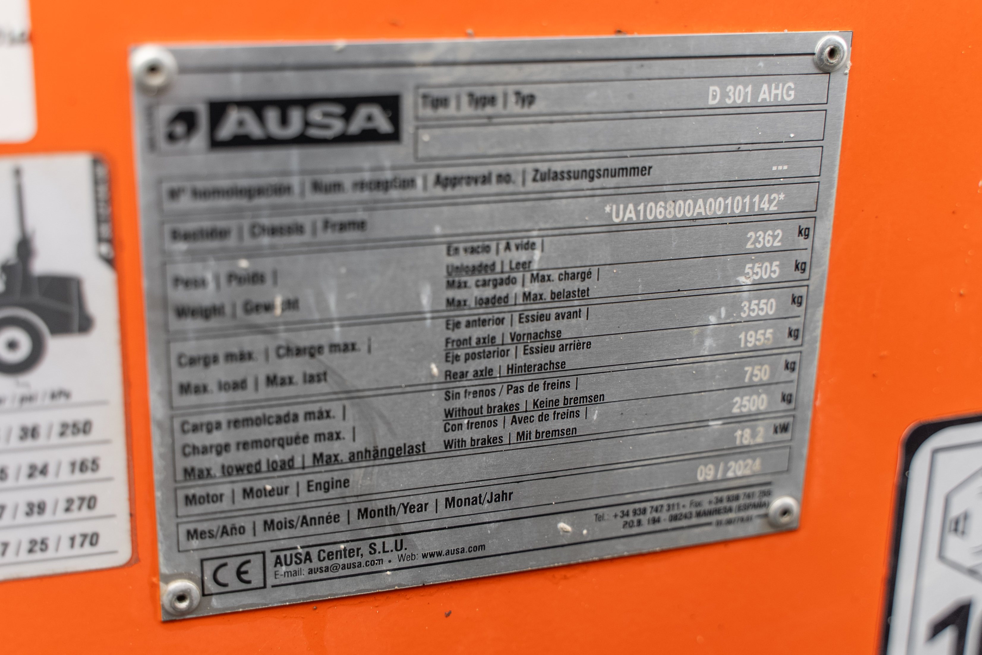 D 301 AHG - Identification plate