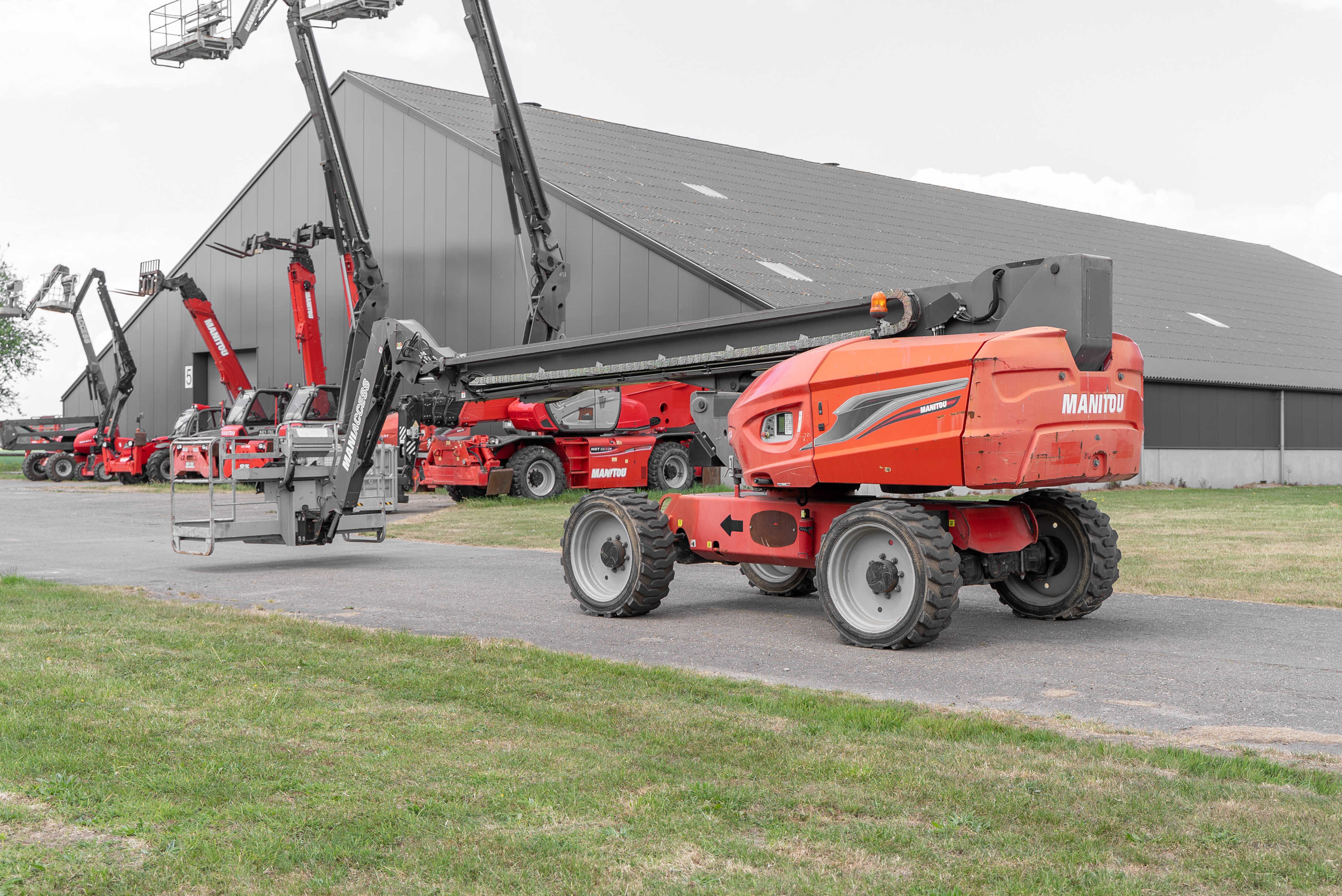 Manitou - Hoogwerkers - TJ 280 - Links achter