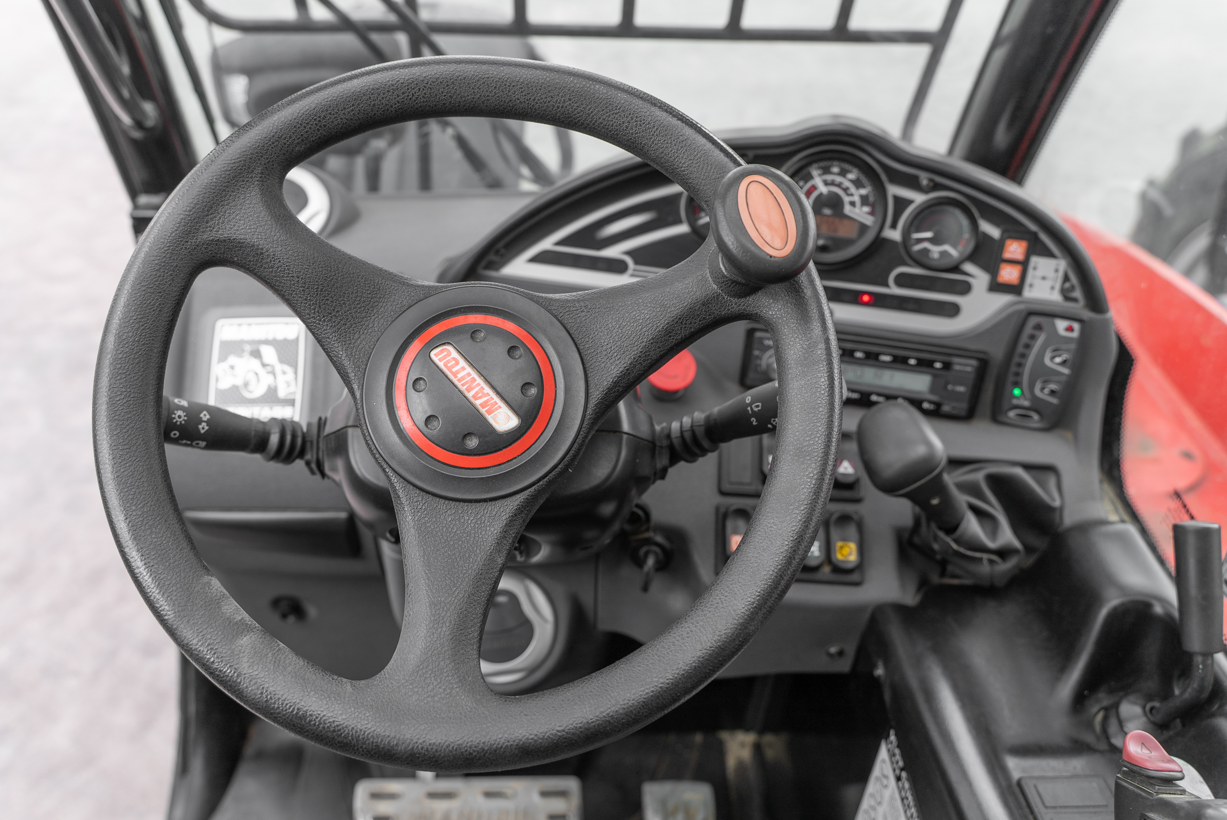 MT 933 EASY 75D ST5 S1 - Interior front