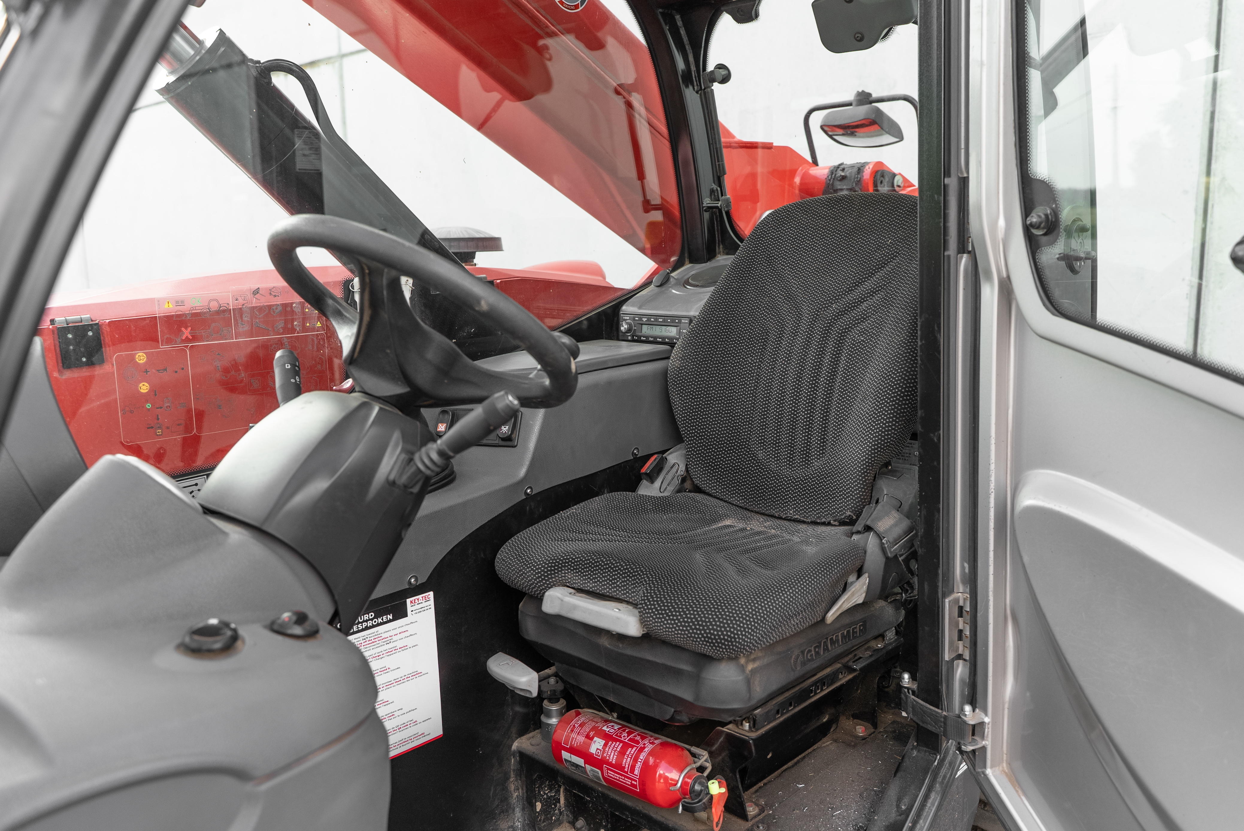 Manitou - Verreikers - MT 625 H COMFORT 75K ST5 S1 - Interieur achter