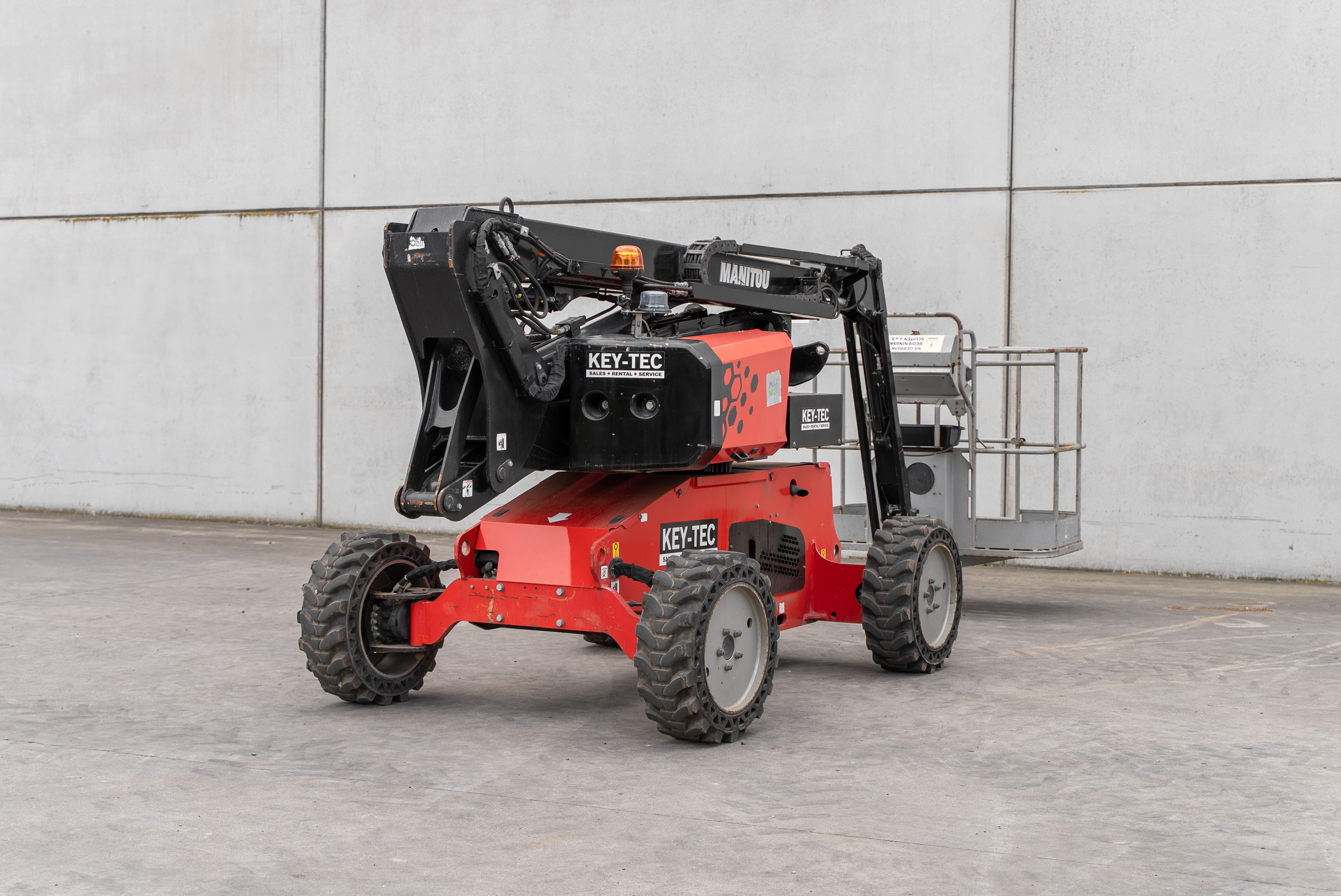 Manitou - Hoogwerkers - MAN GO 12 - Rechts achter